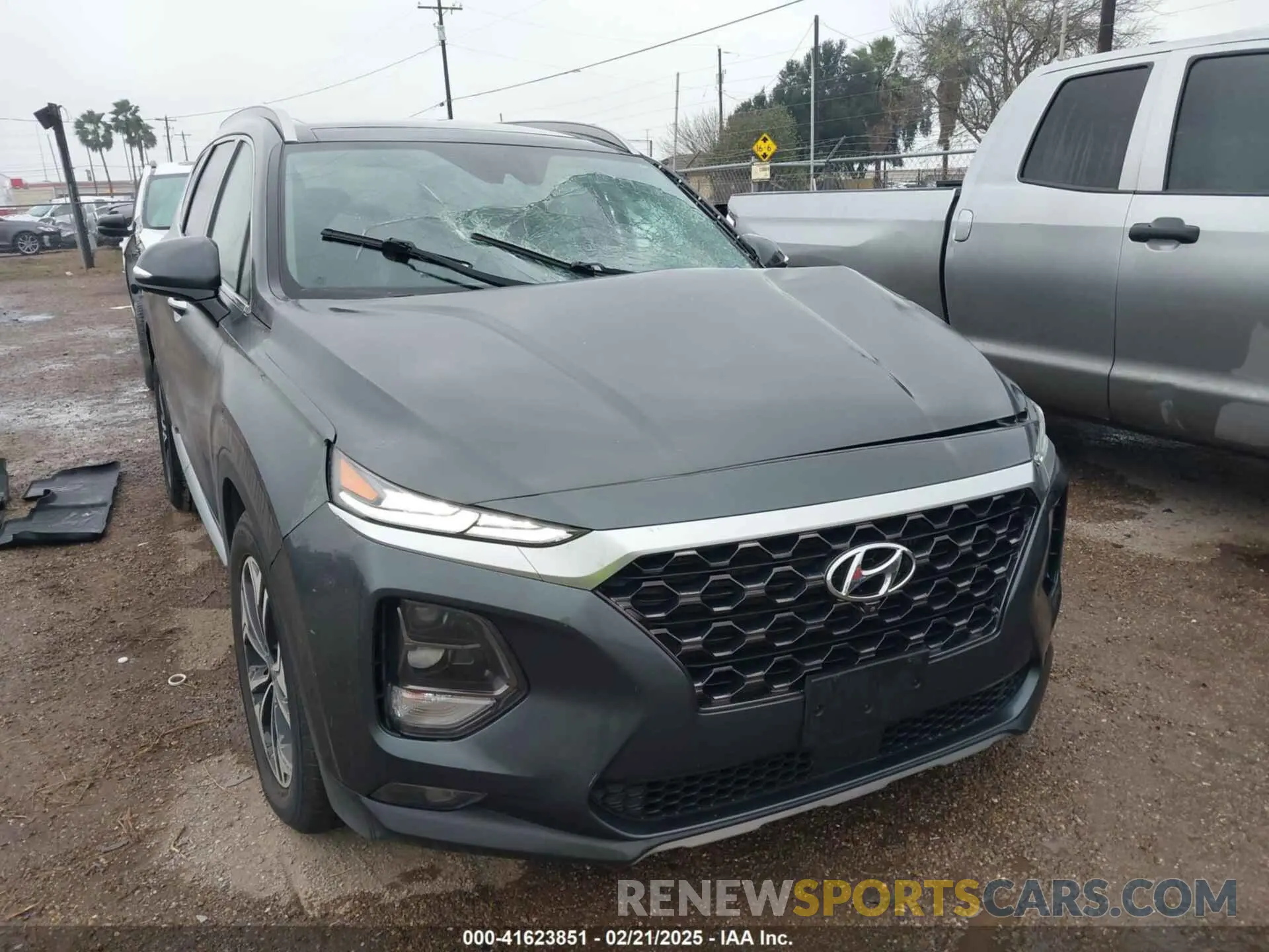 1 Photograph of a damaged car 5NMS53AA9KH055620 HYUNDAI SANTA FE 2019