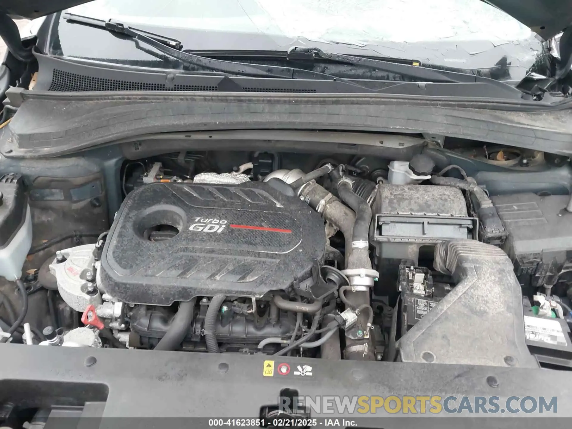 10 Photograph of a damaged car 5NMS53AA9KH055620 HYUNDAI SANTA FE 2019