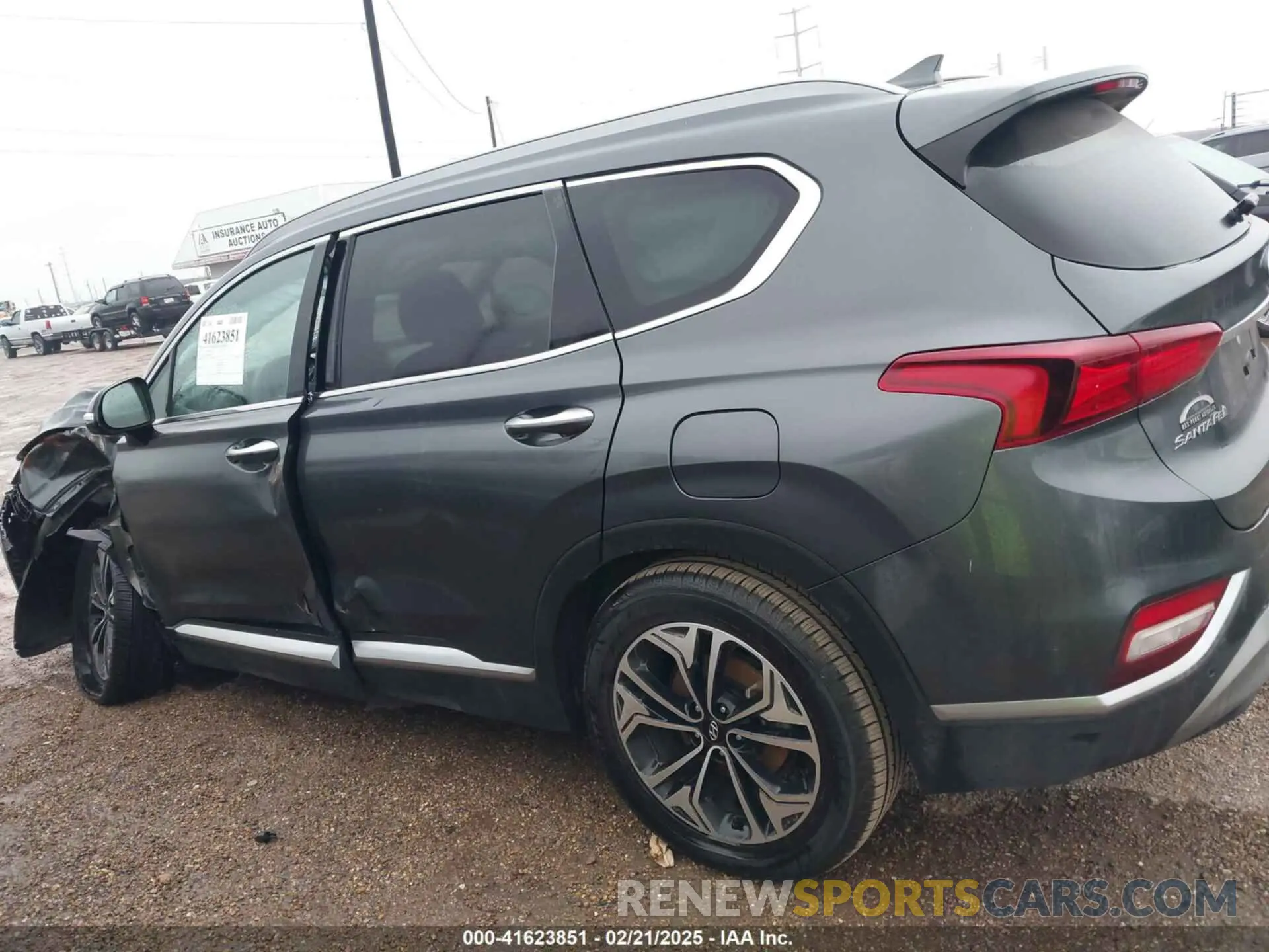 14 Photograph of a damaged car 5NMS53AA9KH055620 HYUNDAI SANTA FE 2019