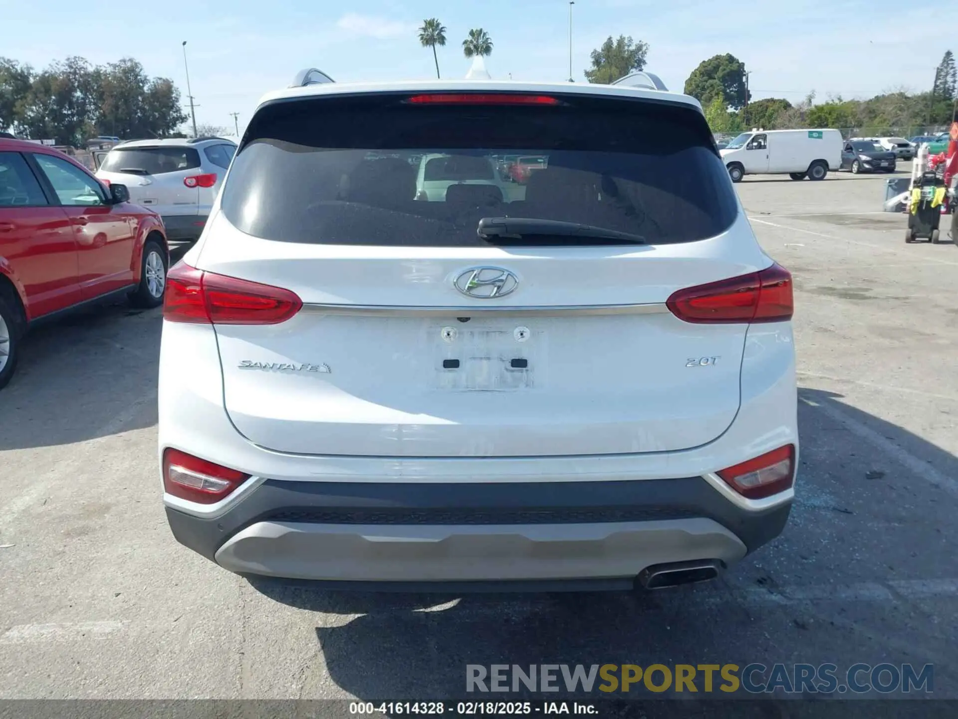 15 Photograph of a damaged car 5NMS53AA9KH112799 HYUNDAI SANTA FE 2019