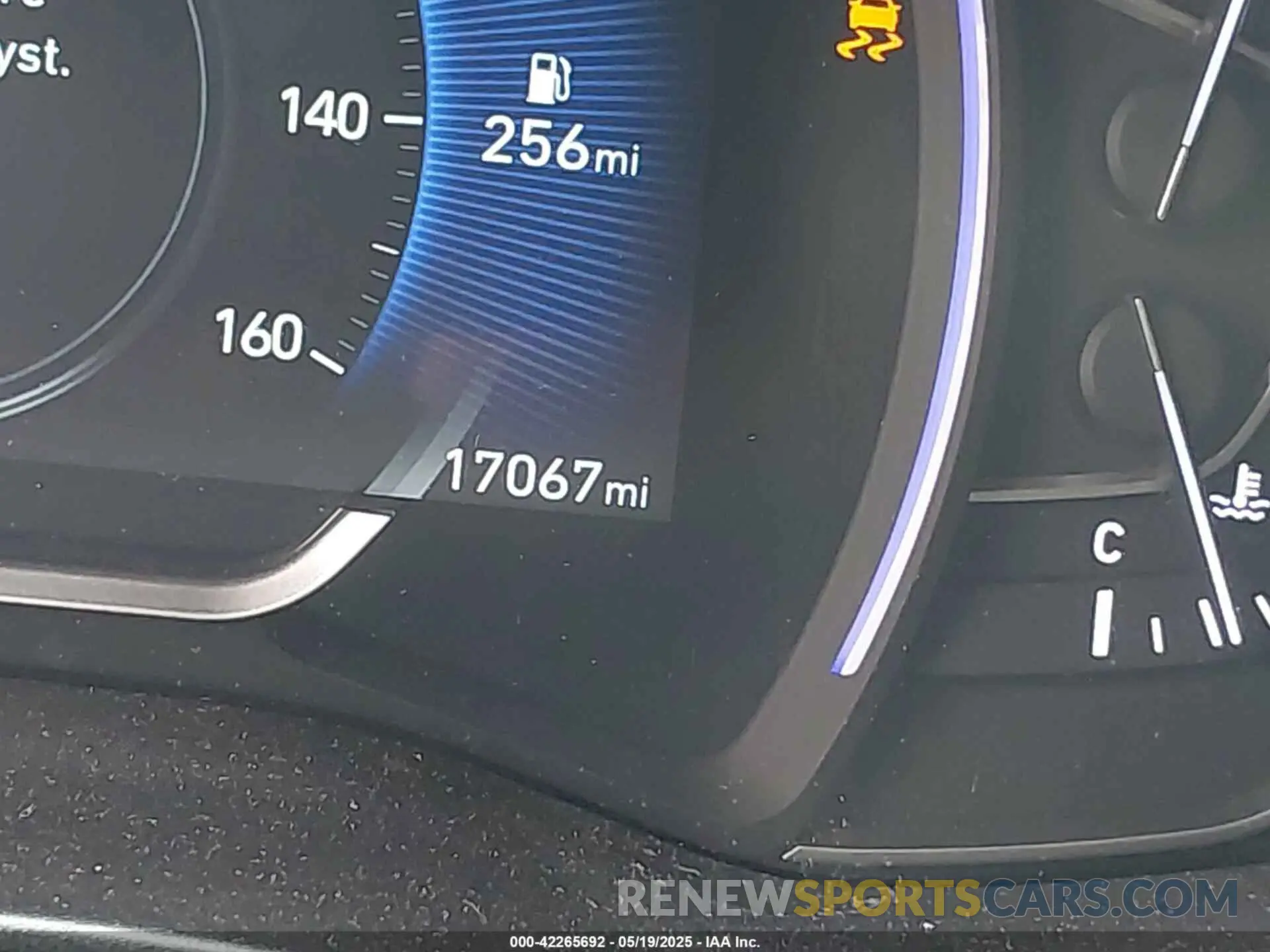 15 Photograph of a damaged car 5NMS53AA9KH116223 HYUNDAI SANTA FE 2019