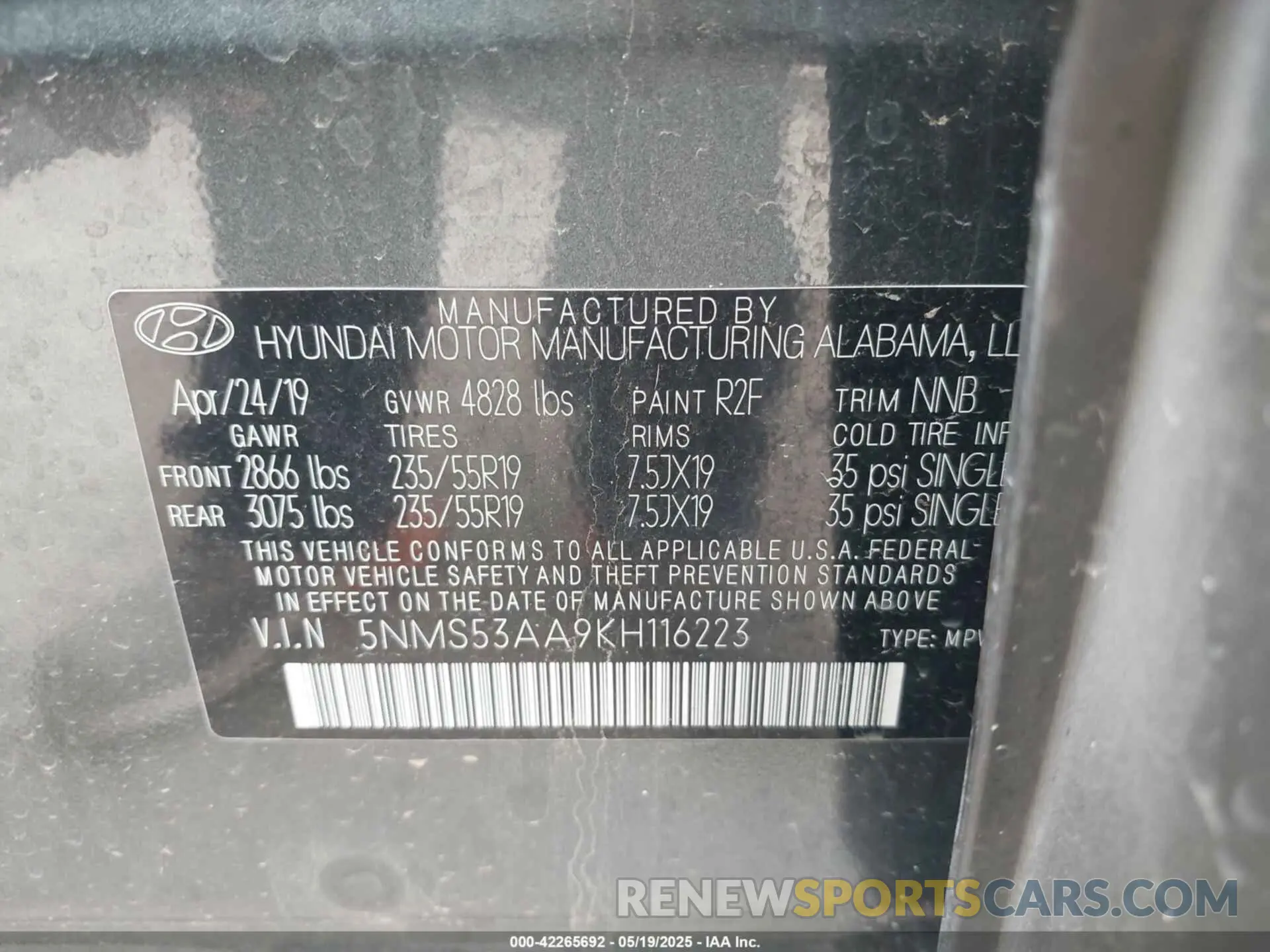 9 Photograph of a damaged car 5NMS53AA9KH116223 HYUNDAI SANTA FE 2019