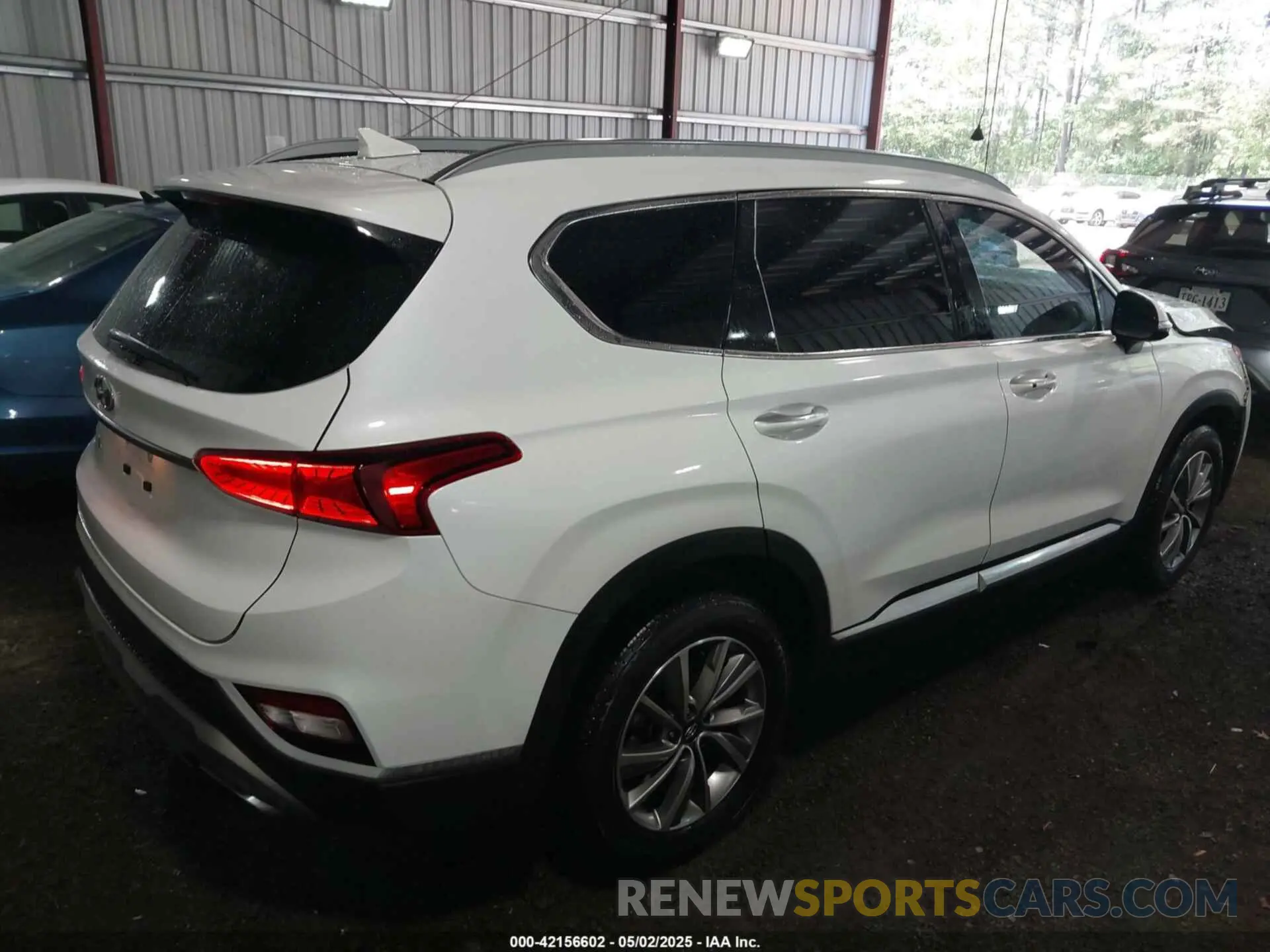 4 Photograph of a damaged car 5NMS53AD2KH048731 HYUNDAI SANTA FE 2019