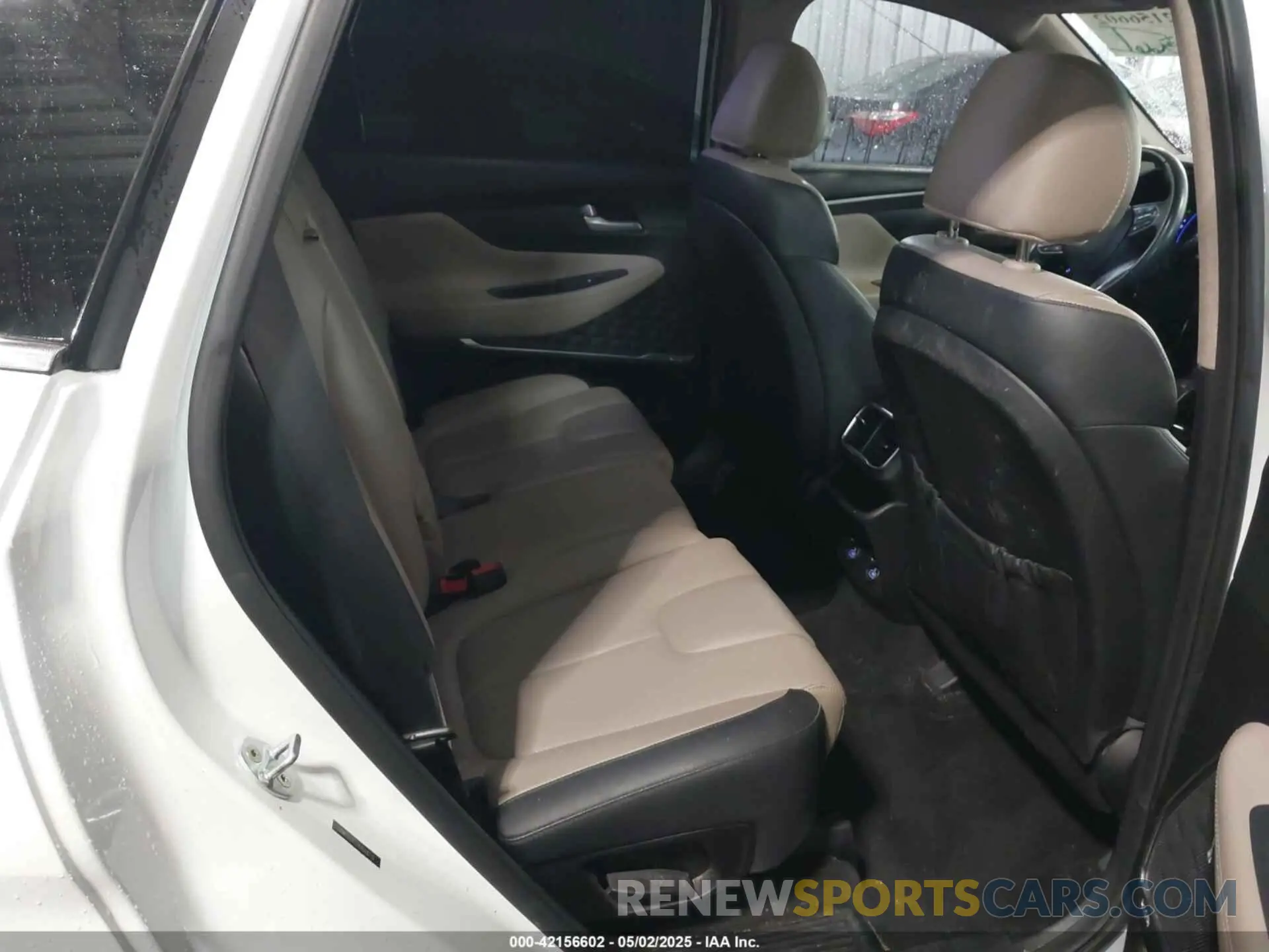 8 Photograph of a damaged car 5NMS53AD2KH048731 HYUNDAI SANTA FE 2019