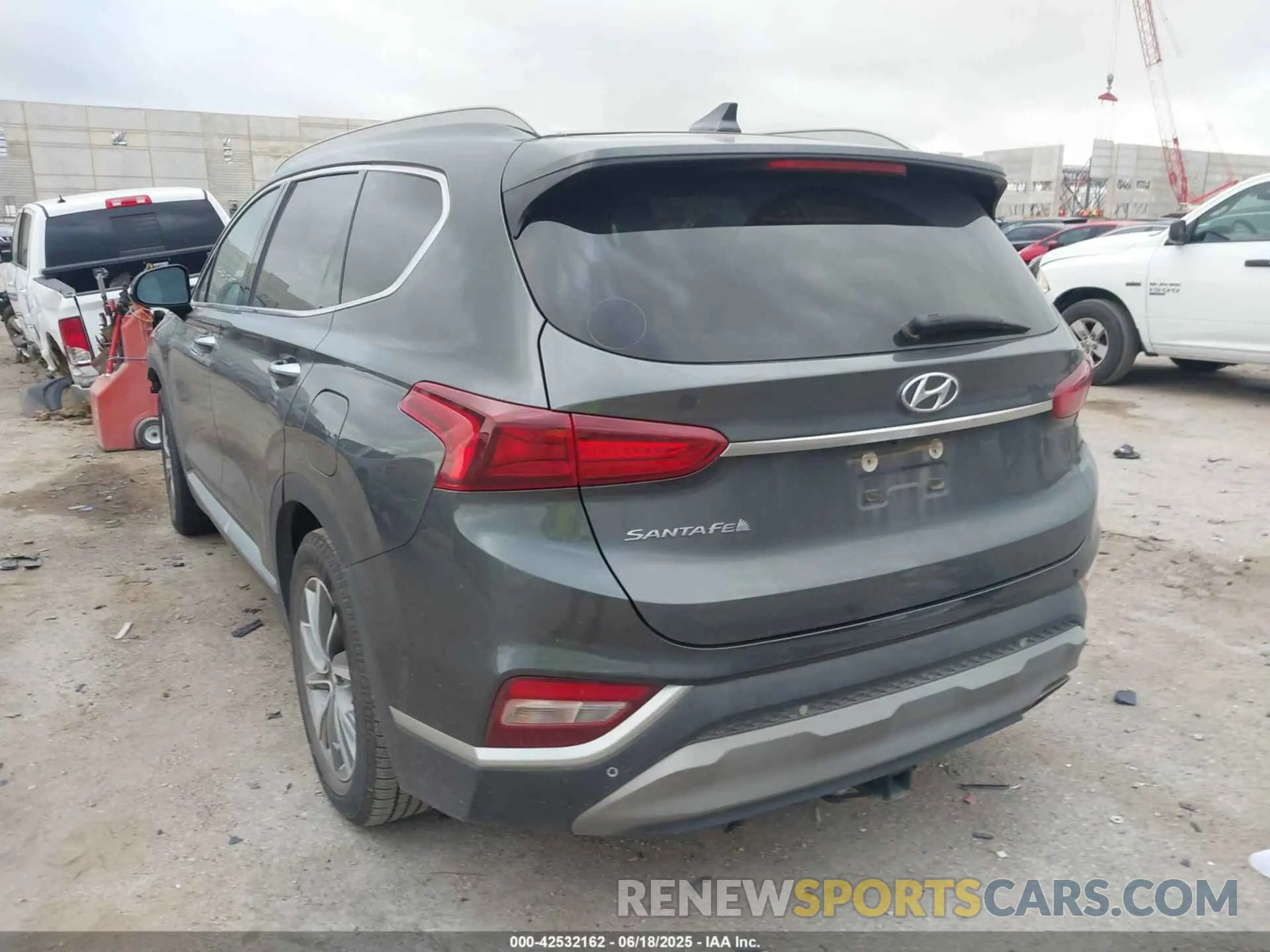3 Photograph of a damaged car 5NMS53AD7KH126937 HYUNDAI SANTA FE 2019