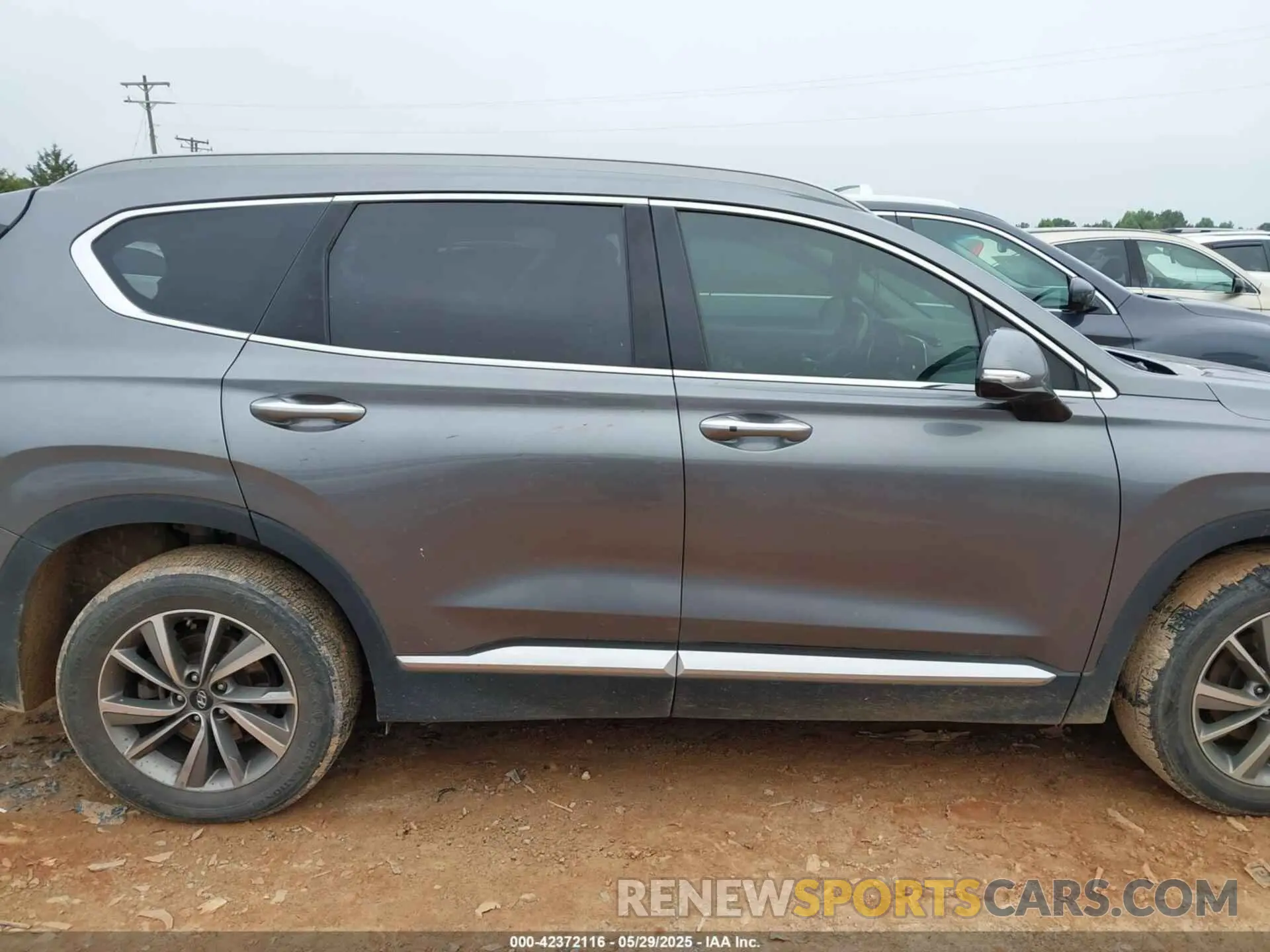 13 Photograph of a damaged car 5NMS53AD9KH001597 HYUNDAI SANTA FE 2019