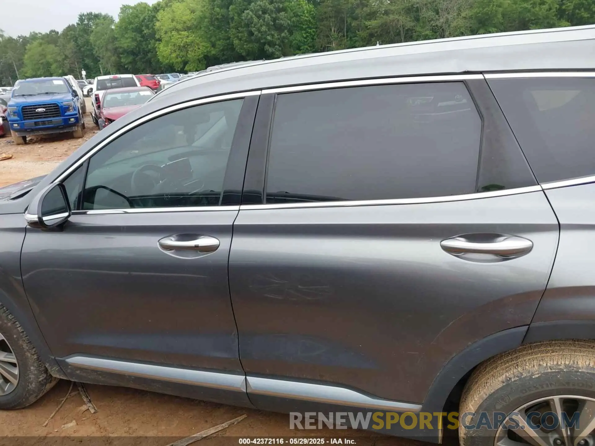 14 Photograph of a damaged car 5NMS53AD9KH001597 HYUNDAI SANTA FE 2019