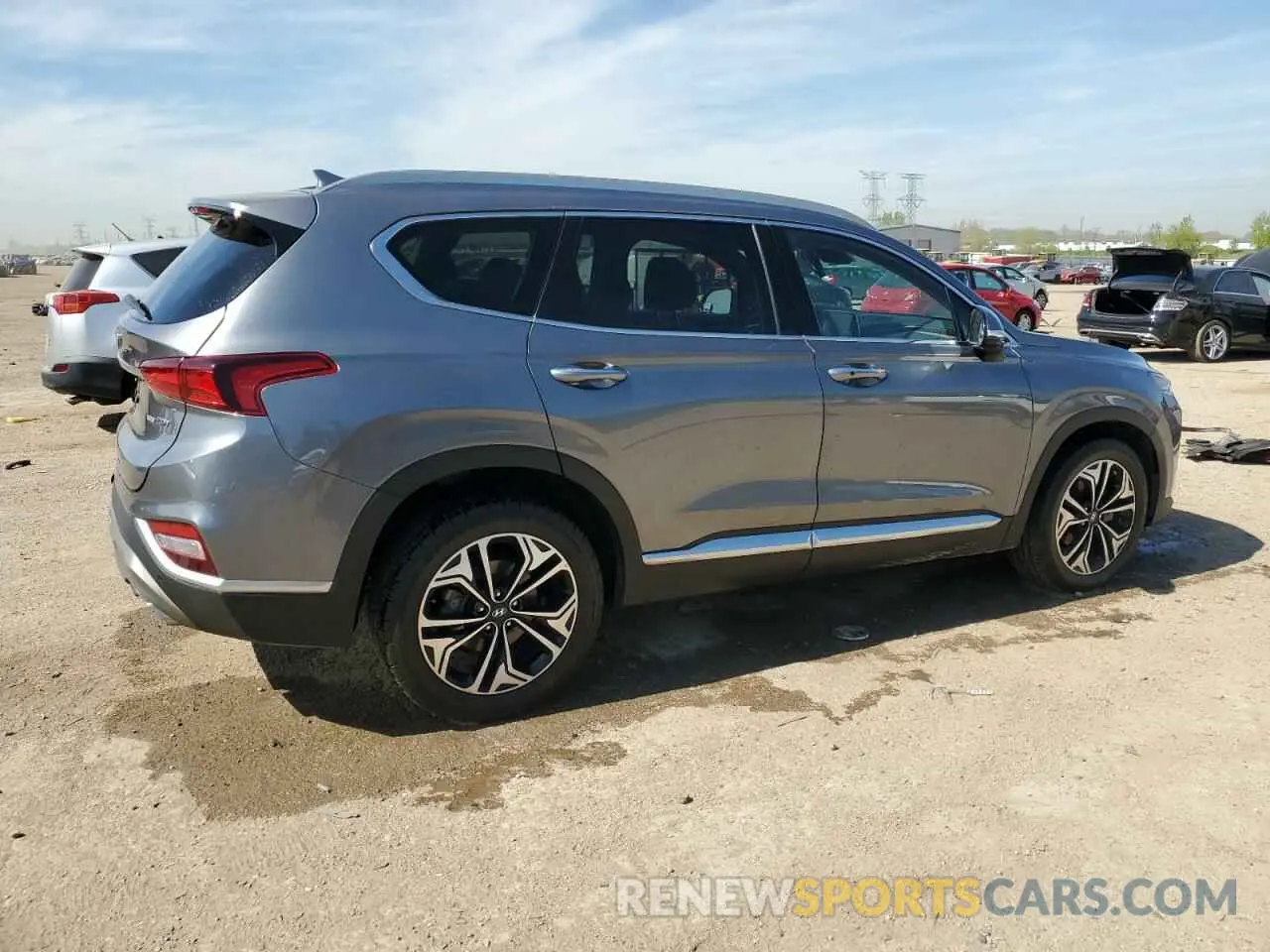 3 Photograph of a damaged car 5NMS5CAA1KH028282 HYUNDAI SANTA FE 2019