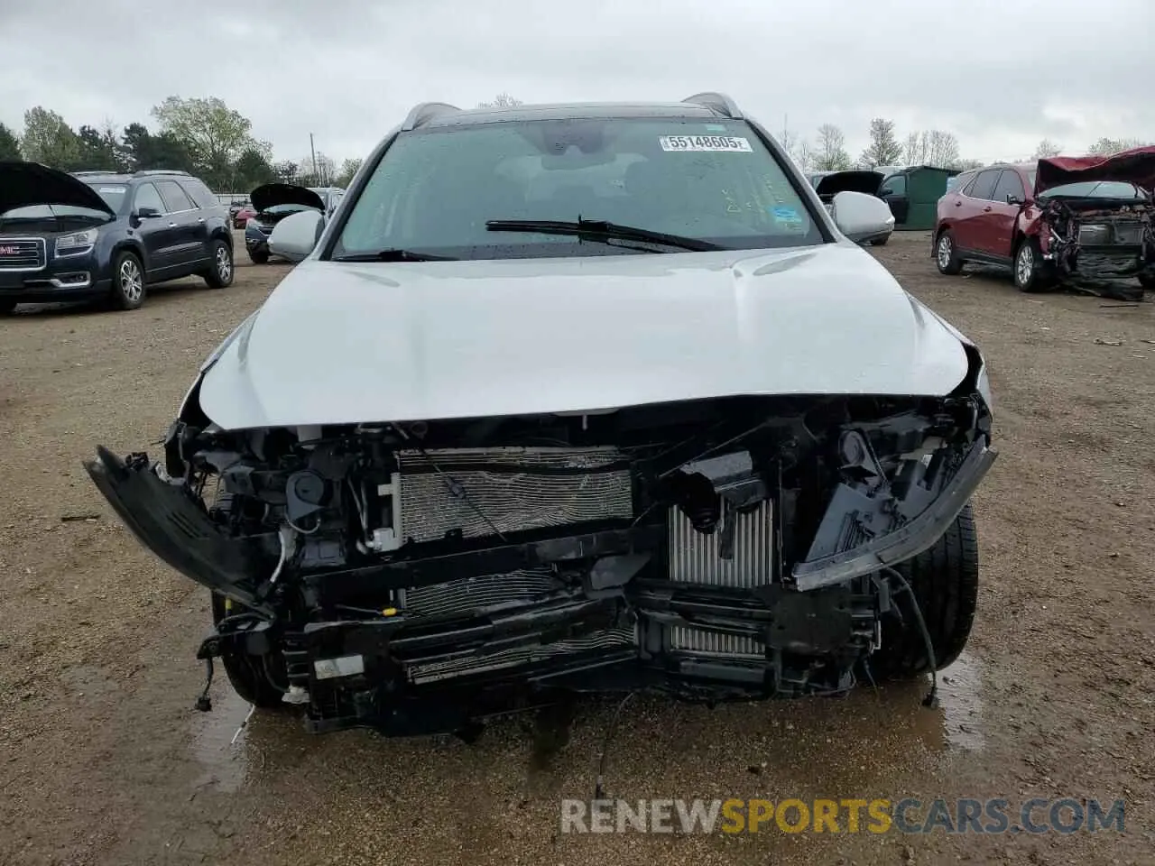 5 Photograph of a damaged car 5NMS5CAA1KH068443 HYUNDAI SANTA FE 2019