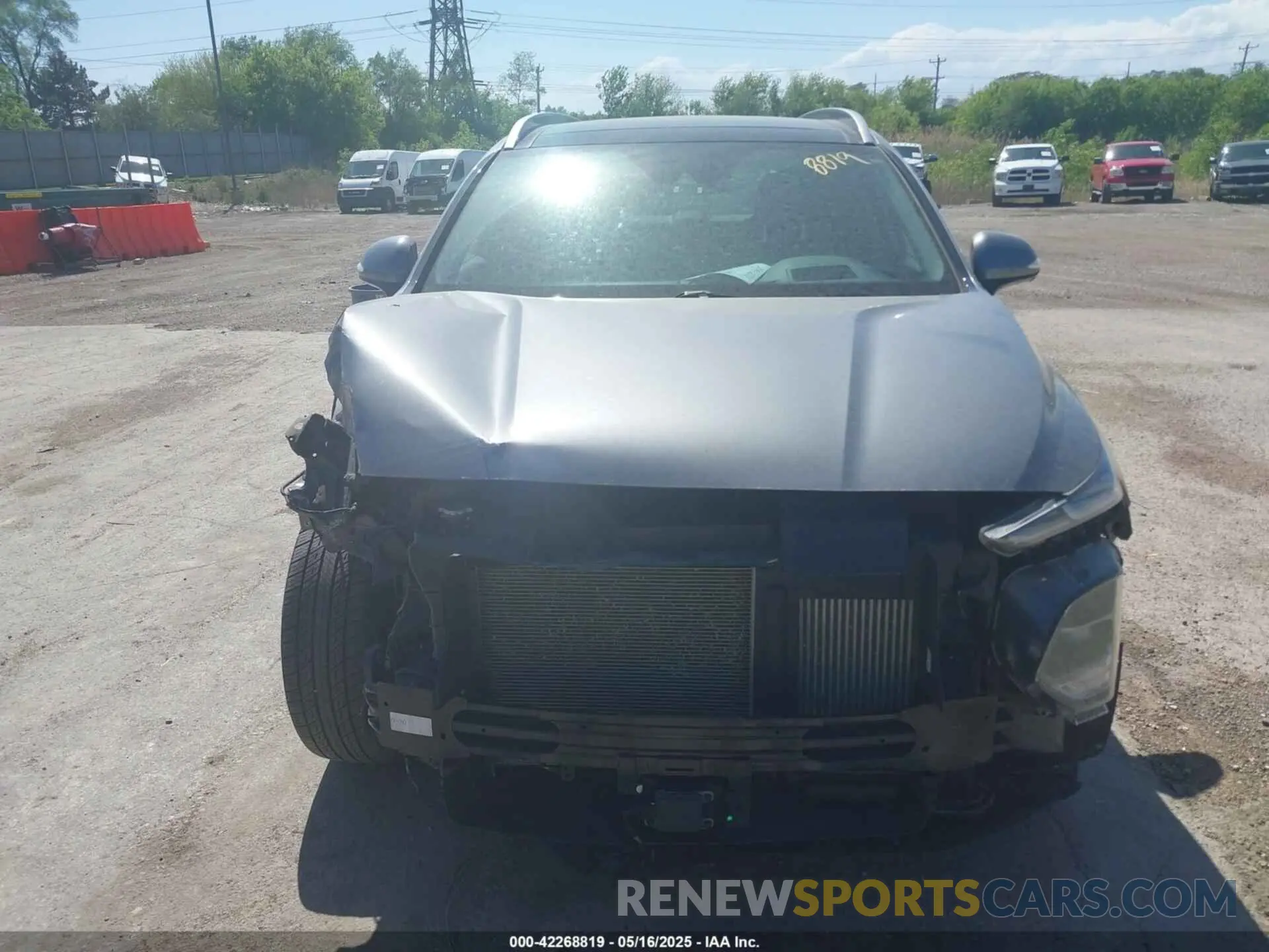 12 Photograph of a damaged car 5NMS5CAA1KH076297 HYUNDAI SANTA FE 2019
