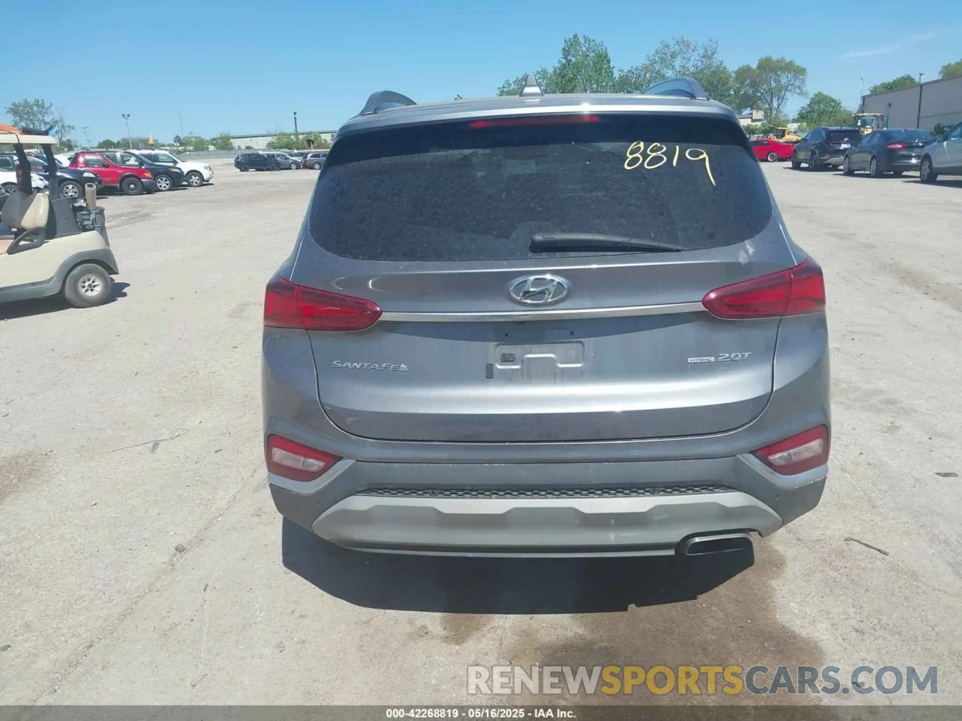 16 Photograph of a damaged car 5NMS5CAA1KH076297 HYUNDAI SANTA FE 2019