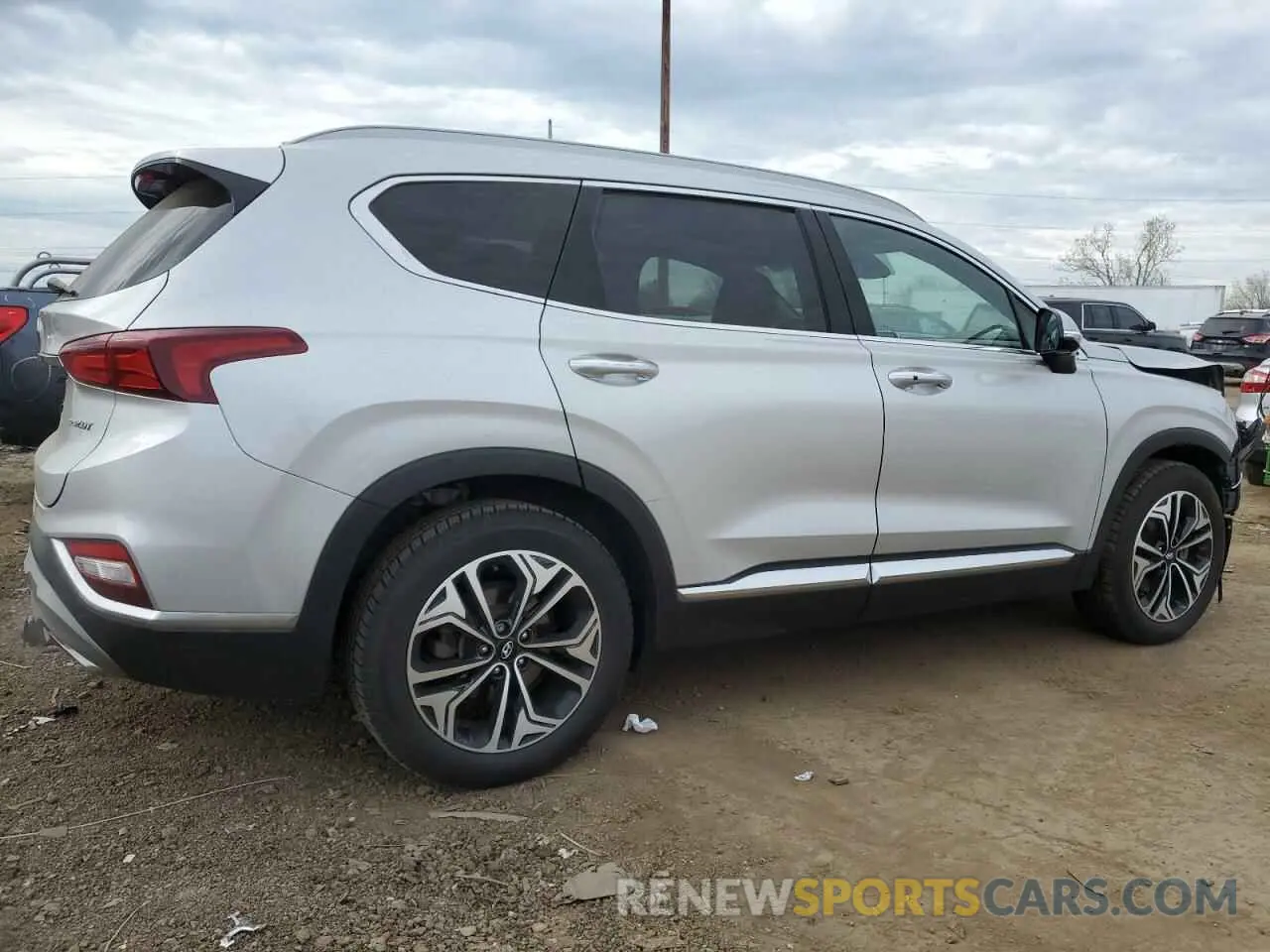 3 Photograph of a damaged car 5NMS5CAA1KH083346 HYUNDAI SANTA FE 2019