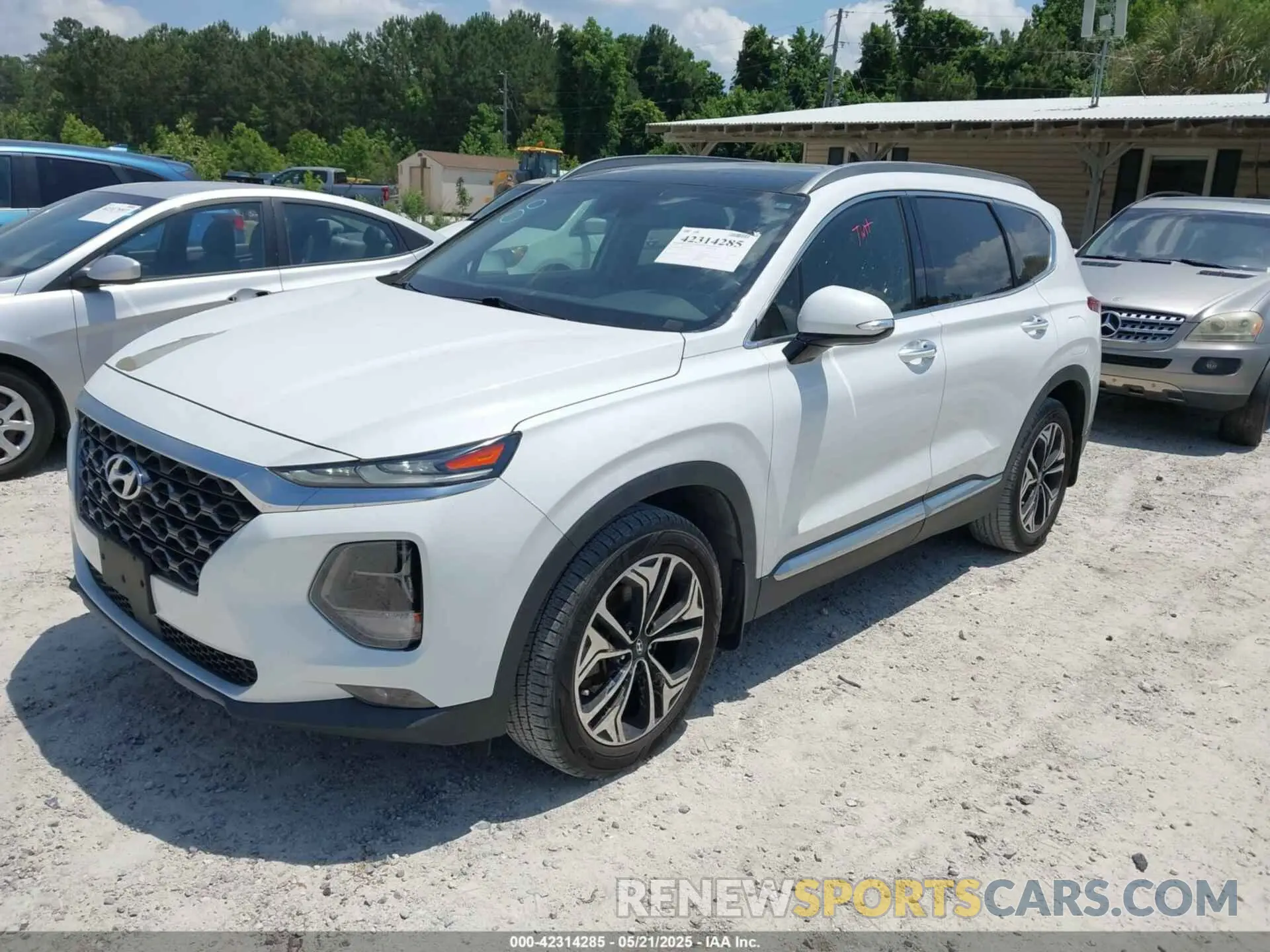 2 Photograph of a damaged car 5NMS5CAA1KH136238 HYUNDAI SANTA FE 2019