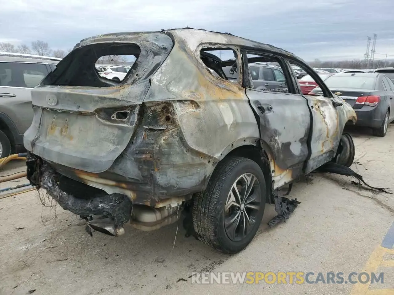 3 Photograph of a damaged car 5NMS5CAA2KH056303 HYUNDAI SANTA FE 2019