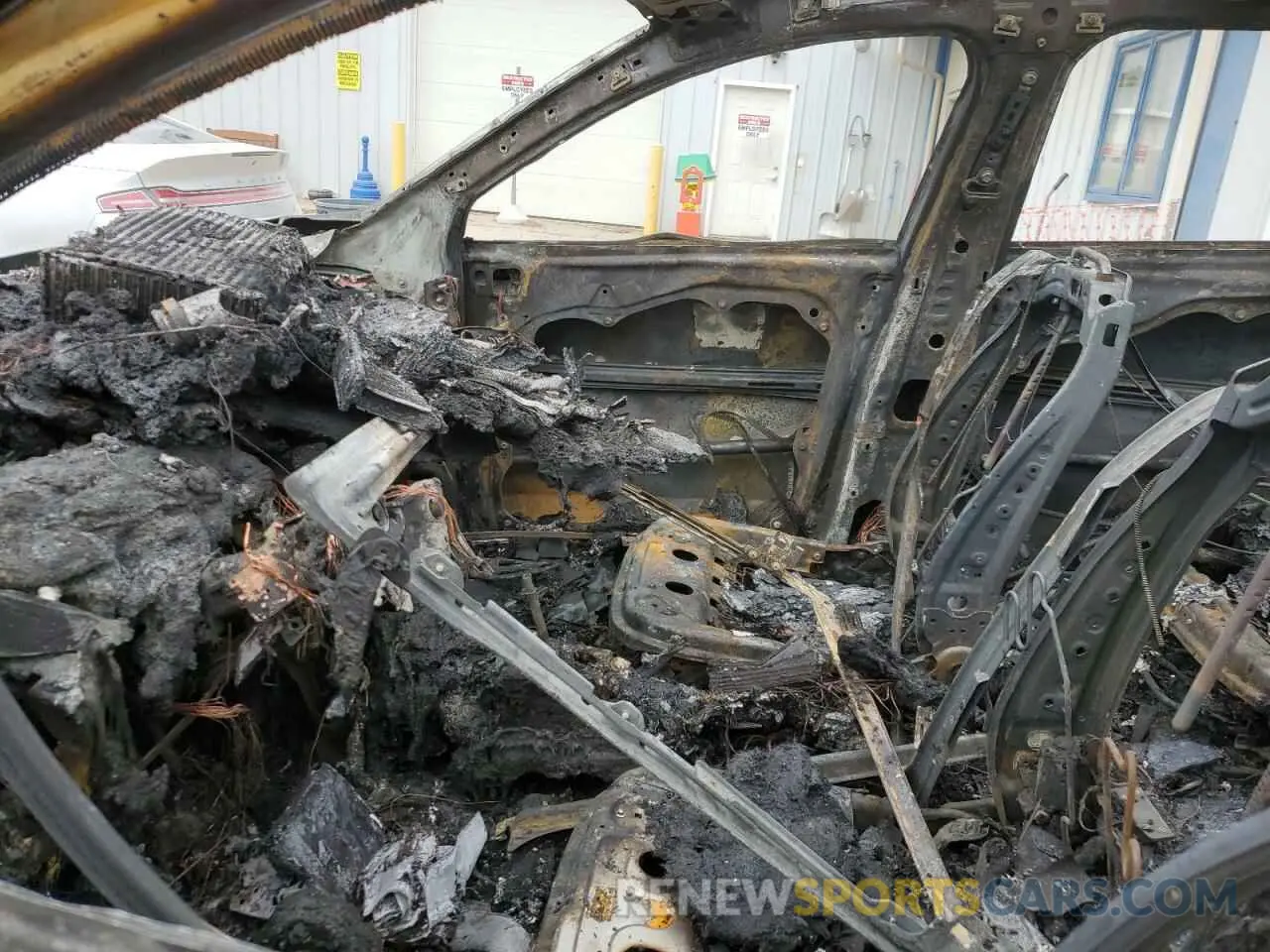 7 Photograph of a damaged car 5NMS5CAA2KH056303 HYUNDAI SANTA FE 2019