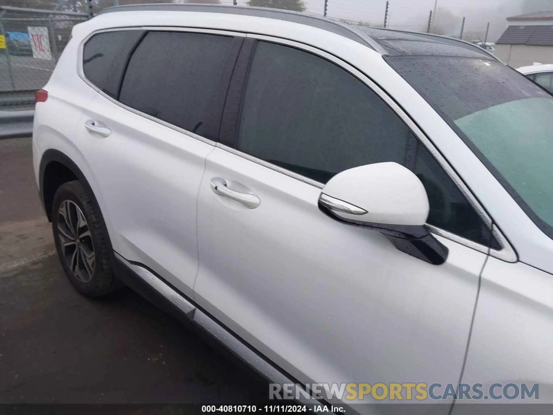 13 Photograph of a damaged car 5NMS5CAA3KH036089 HYUNDAI SANTA FE 2019