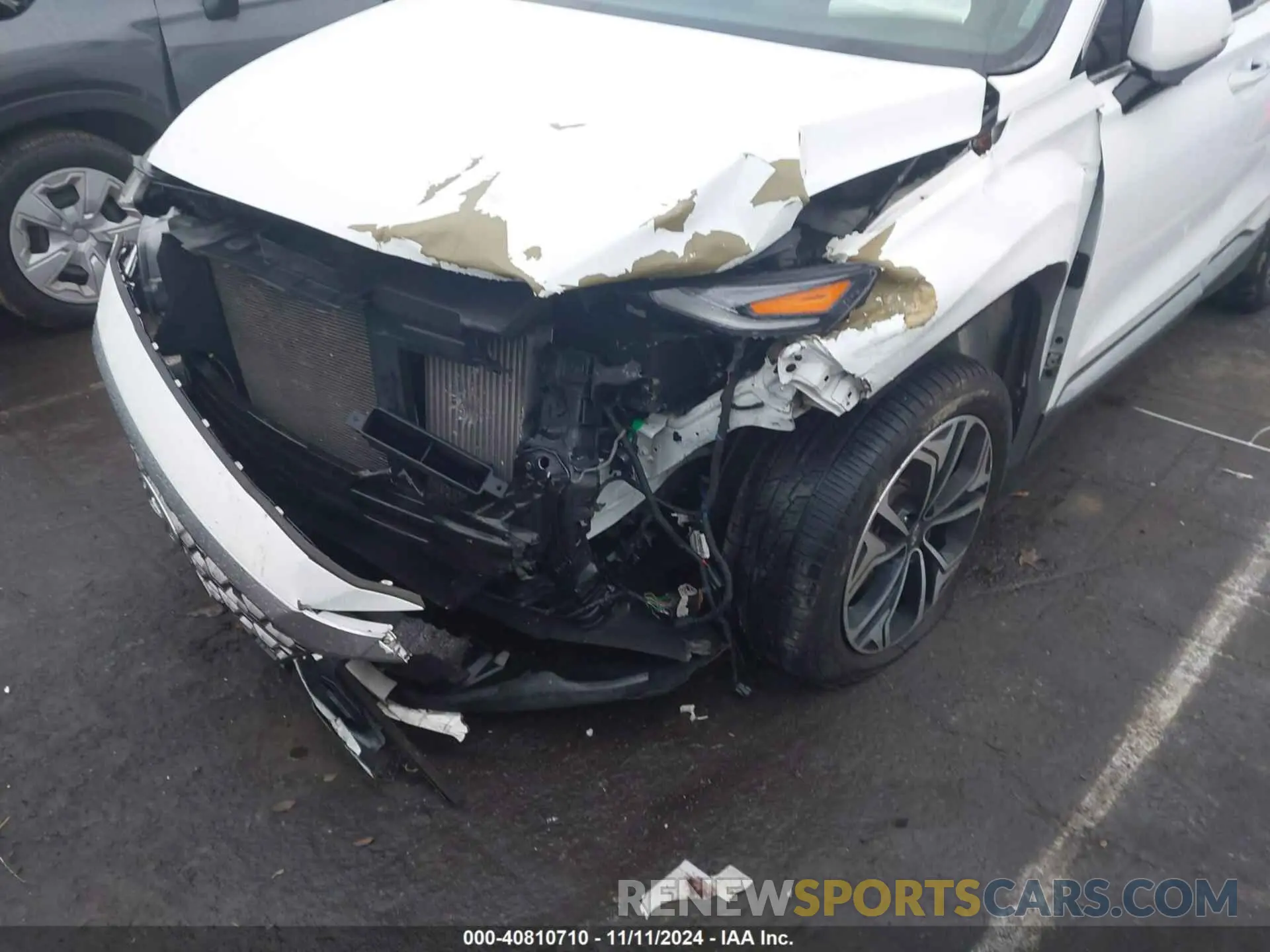 6 Photograph of a damaged car 5NMS5CAA3KH036089 HYUNDAI SANTA FE 2019