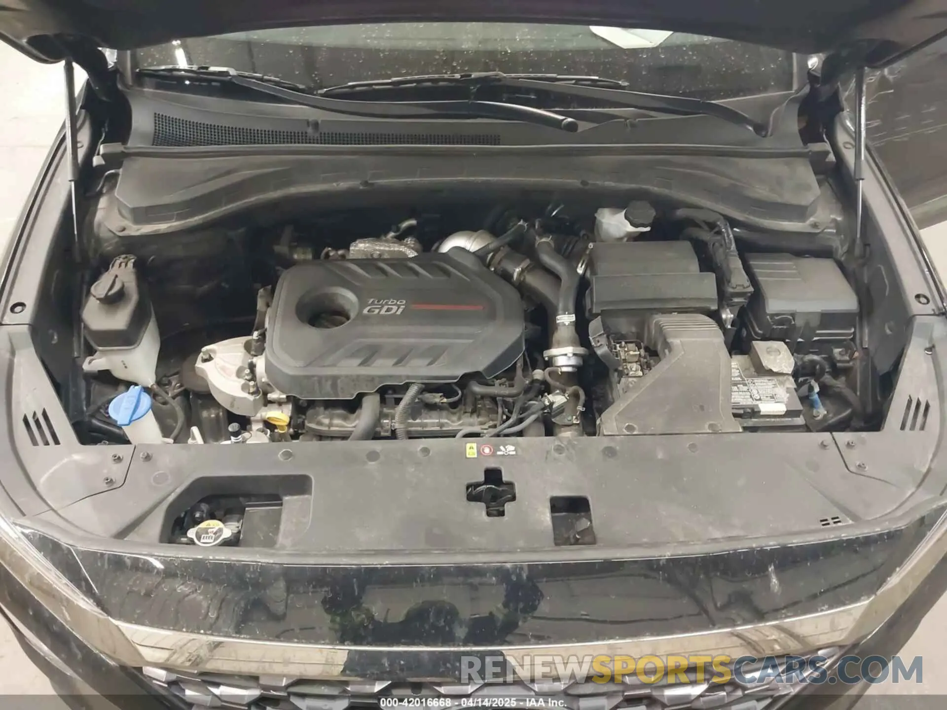 10 Photograph of a damaged car 5NMS5CAA3KH067925 HYUNDAI SANTA FE 2019