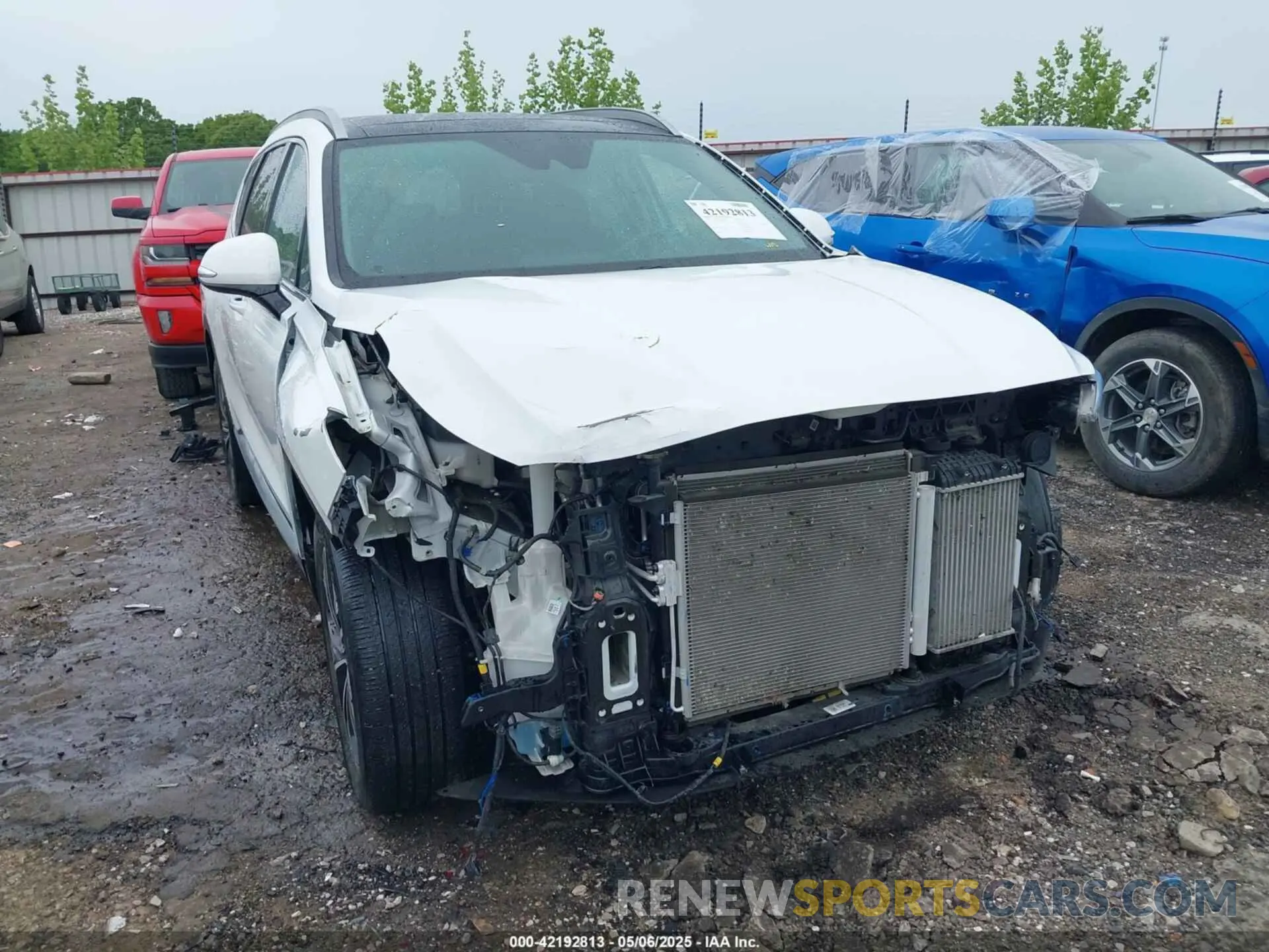 6 Photograph of a damaged car 5NMS5CAA4KH040376 HYUNDAI SANTA FE 2019