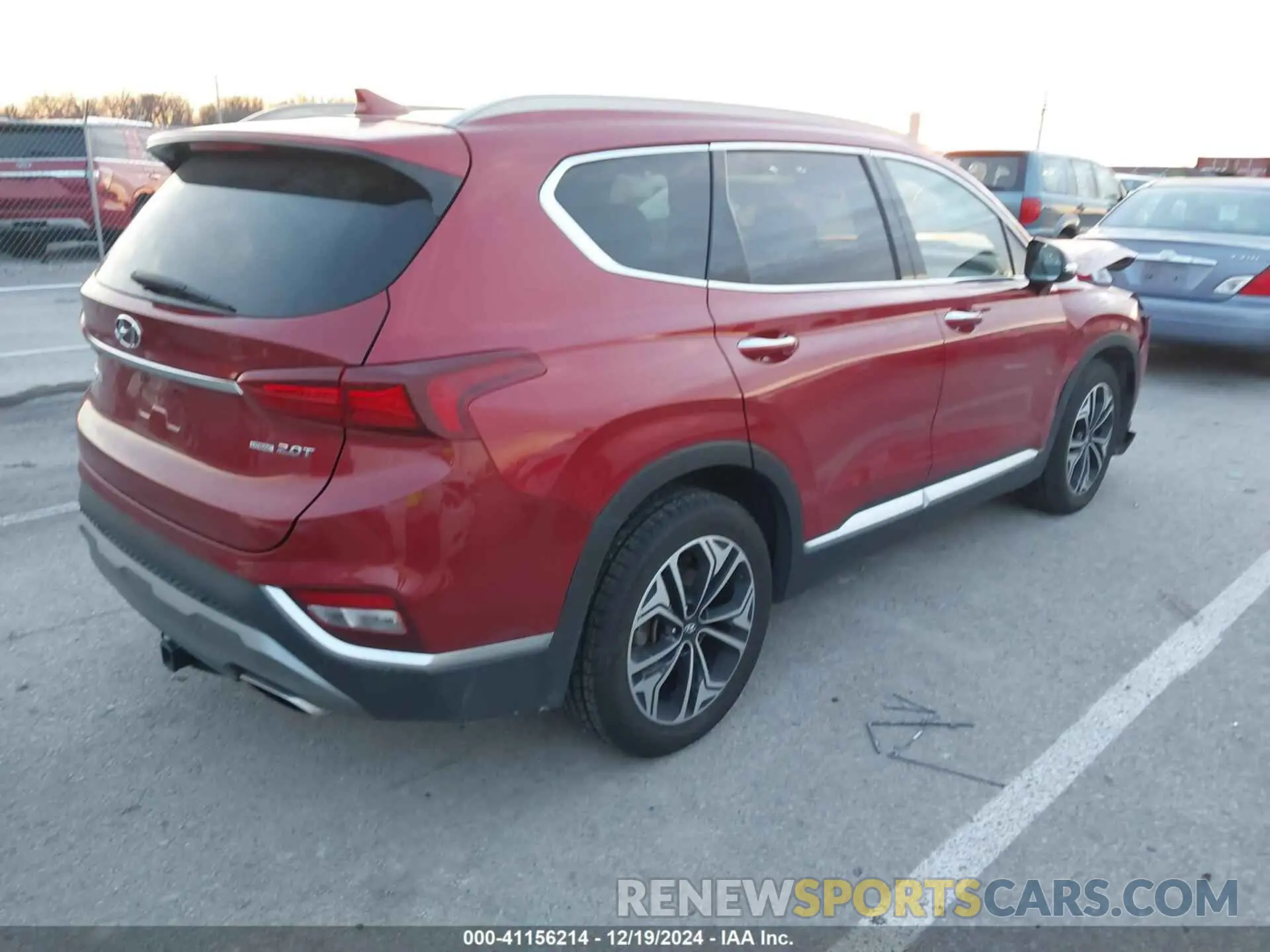 4 Photograph of a damaged car 5NMS5CAA4KH105145 HYUNDAI SANTA FE 2019