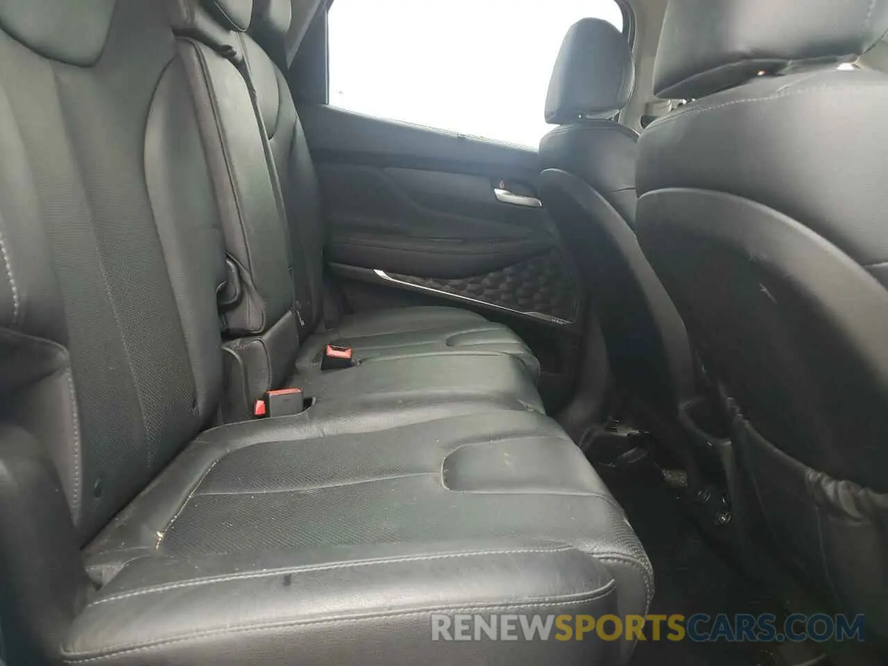 11 Photograph of a damaged car 5NMS5CAA6KH101453 HYUNDAI SANTA FE 2019