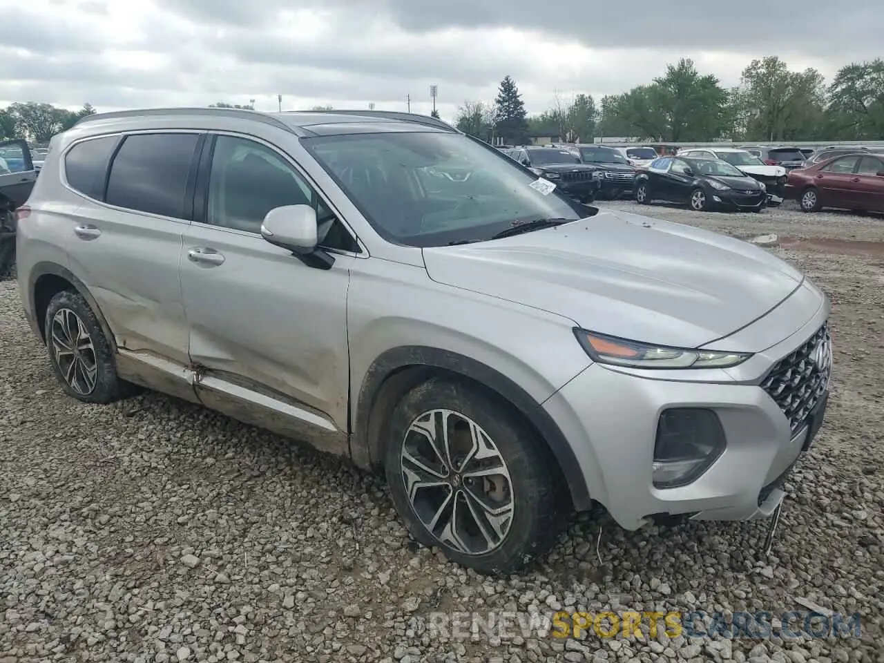 4 Photograph of a damaged car 5NMS5CAA6KH101453 HYUNDAI SANTA FE 2019