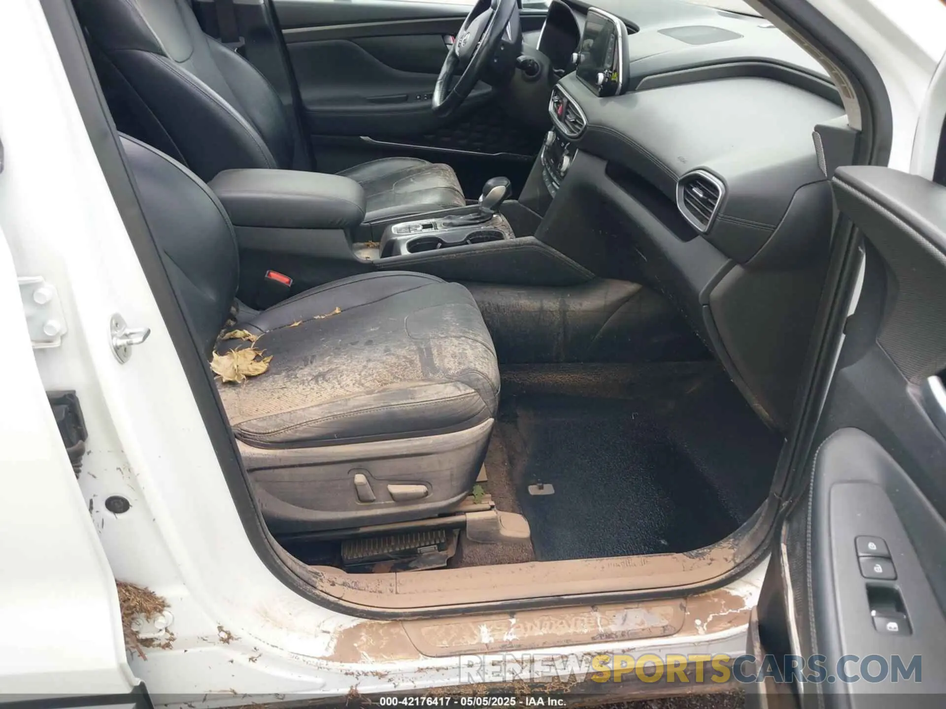 6 Photograph of a damaged car 5NMS5CAA9KH032029 HYUNDAI SANTA FE 2019