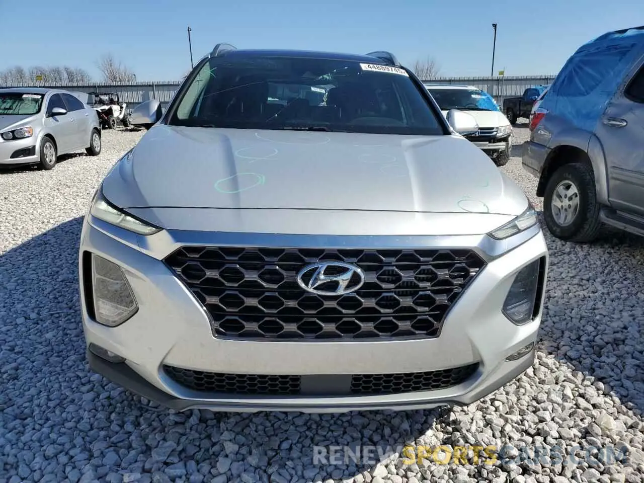 5 Photograph of a damaged car 5NMS5CAAXKH021184 HYUNDAI SANTA FE 2019