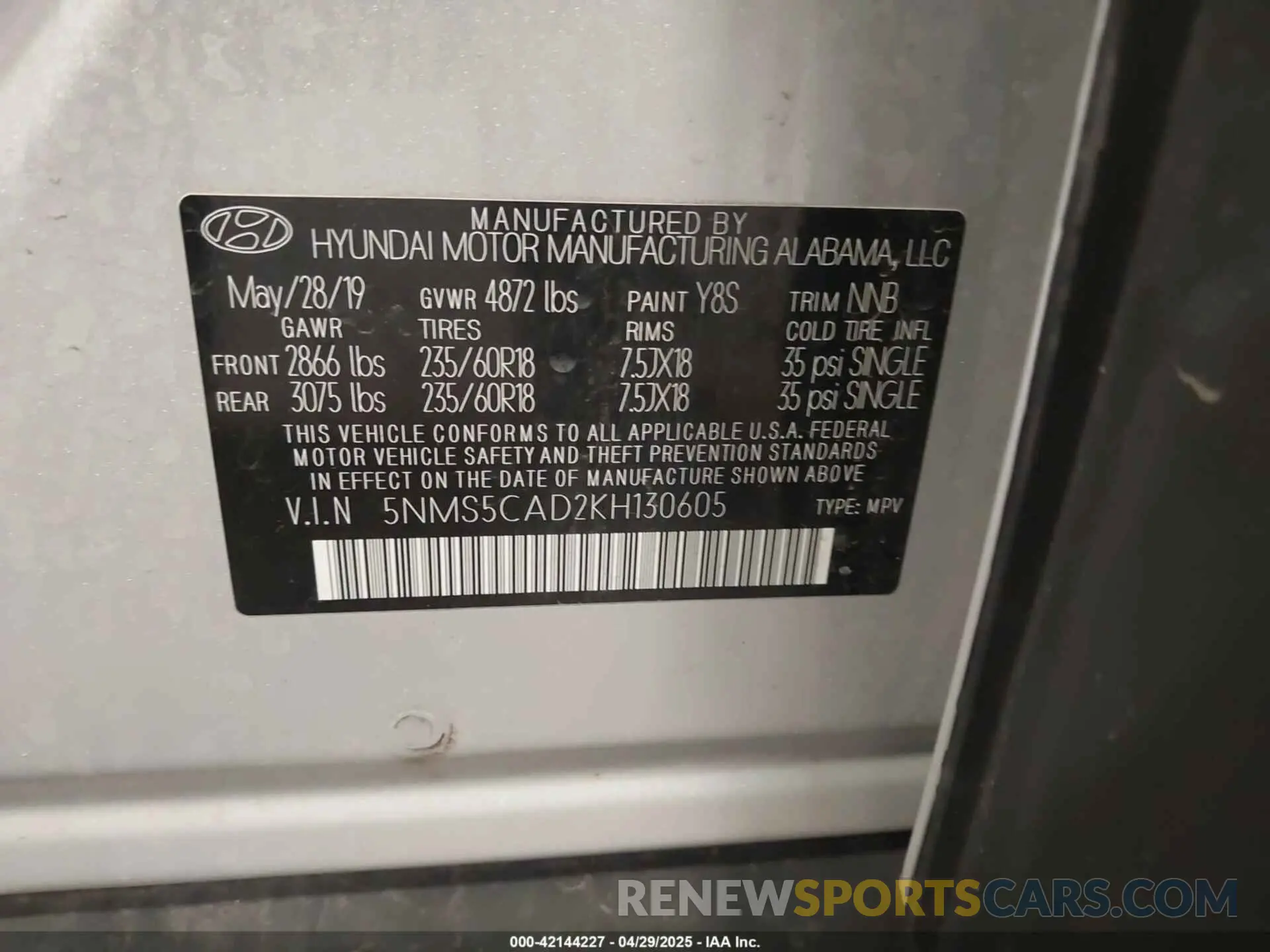 9 Photograph of a damaged car 5NMS5CAD2KH130605 HYUNDAI SANTA FE 2019