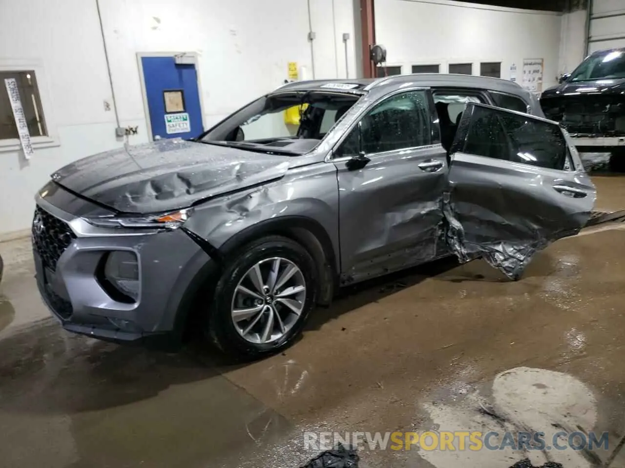1 Photograph of a damaged car 5NMS5CAD2KH135223 HYUNDAI SANTA FE 2019