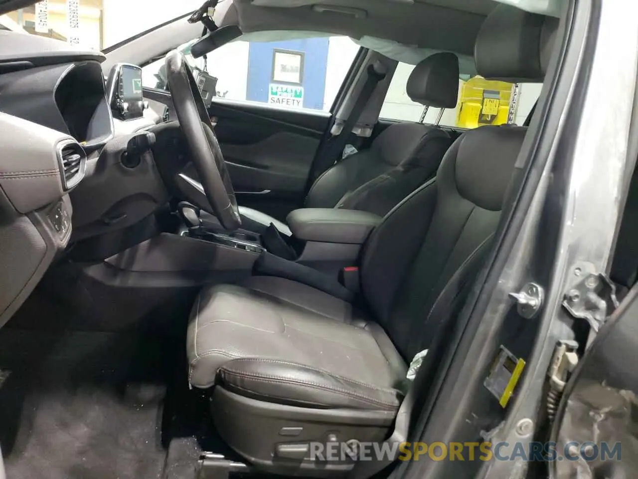 7 Photograph of a damaged car 5NMS5CAD2KH135223 HYUNDAI SANTA FE 2019