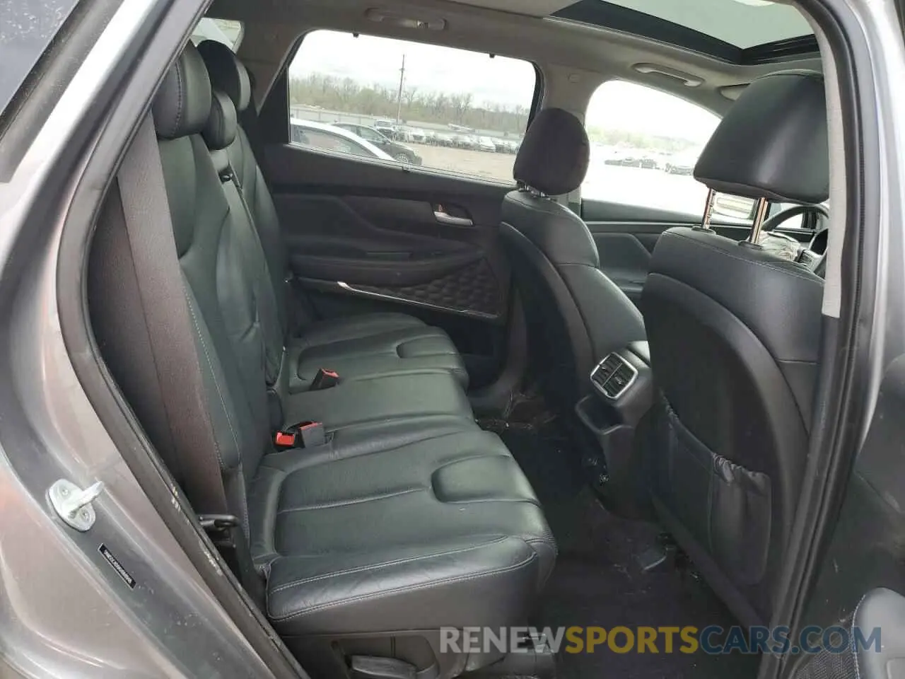 11 Photograph of a damaged car 5NMS5CAD6KH068948 HYUNDAI SANTA FE 2019