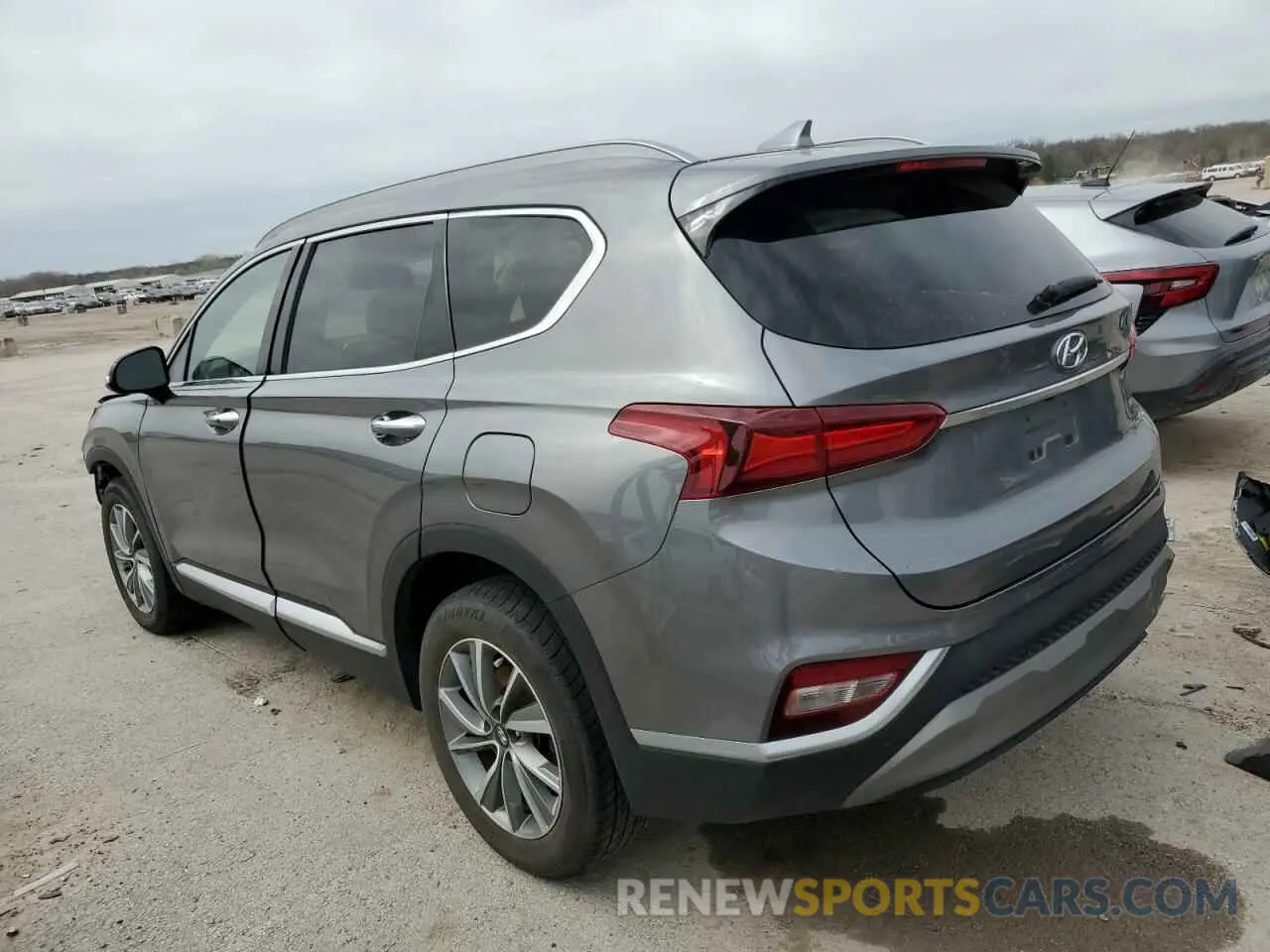 2 Photograph of a damaged car 5NMS5CAD6KH068948 HYUNDAI SANTA FE 2019