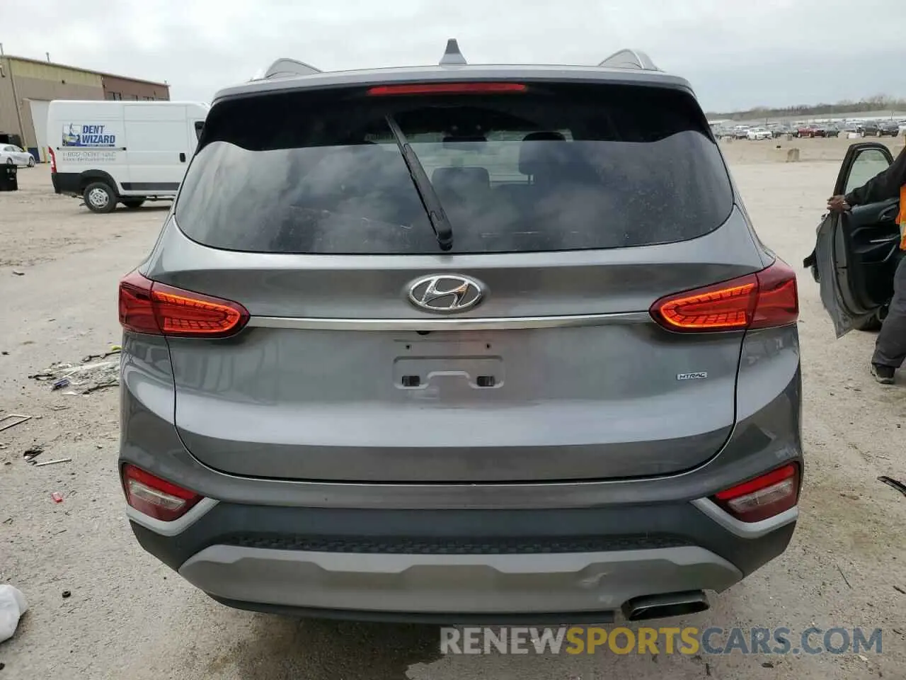 6 Photograph of a damaged car 5NMS5CAD6KH068948 HYUNDAI SANTA FE 2019