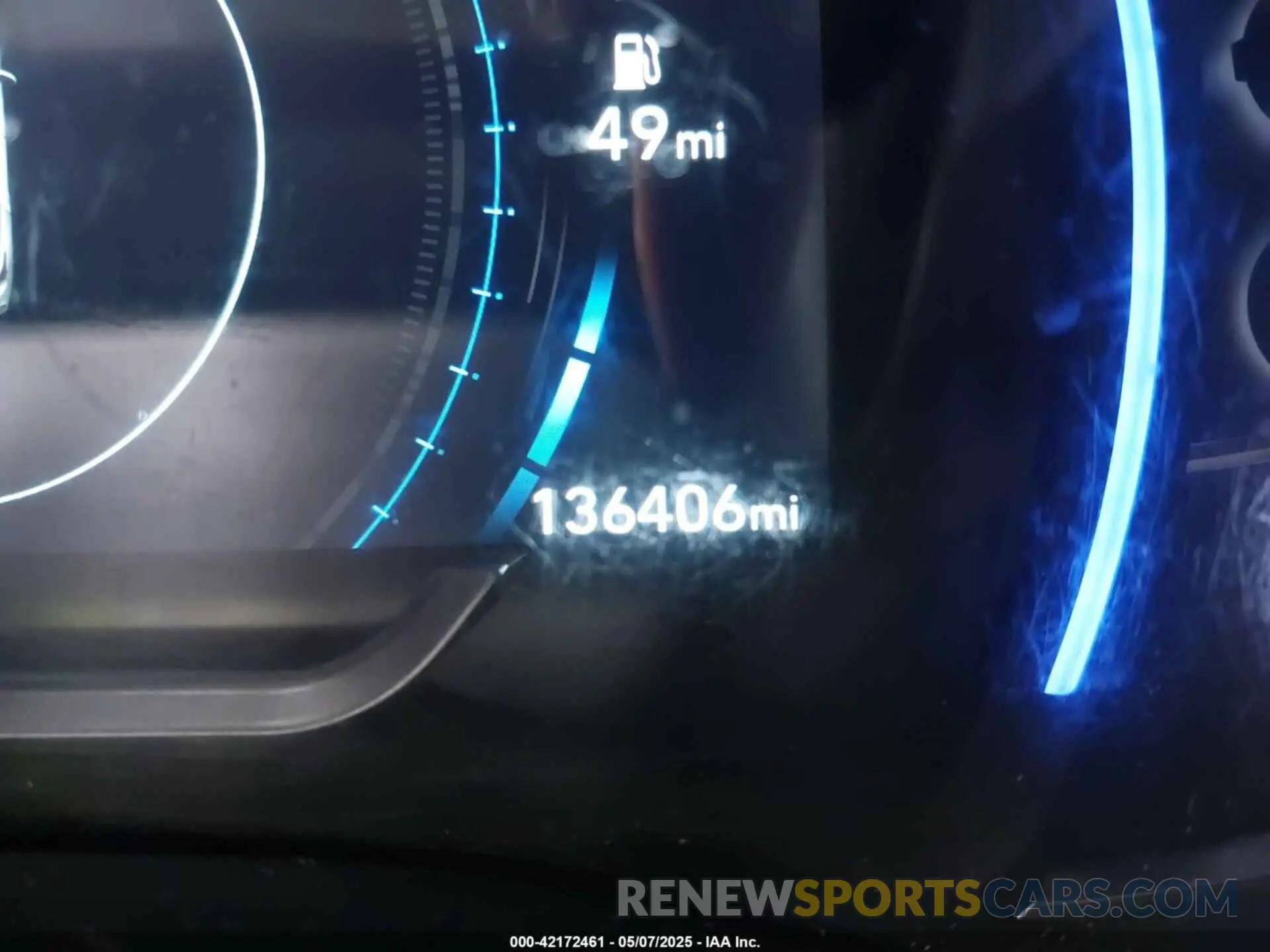 16 Photograph of a damaged car 5NMS5CAD6KH109403 HYUNDAI SANTA FE 2019