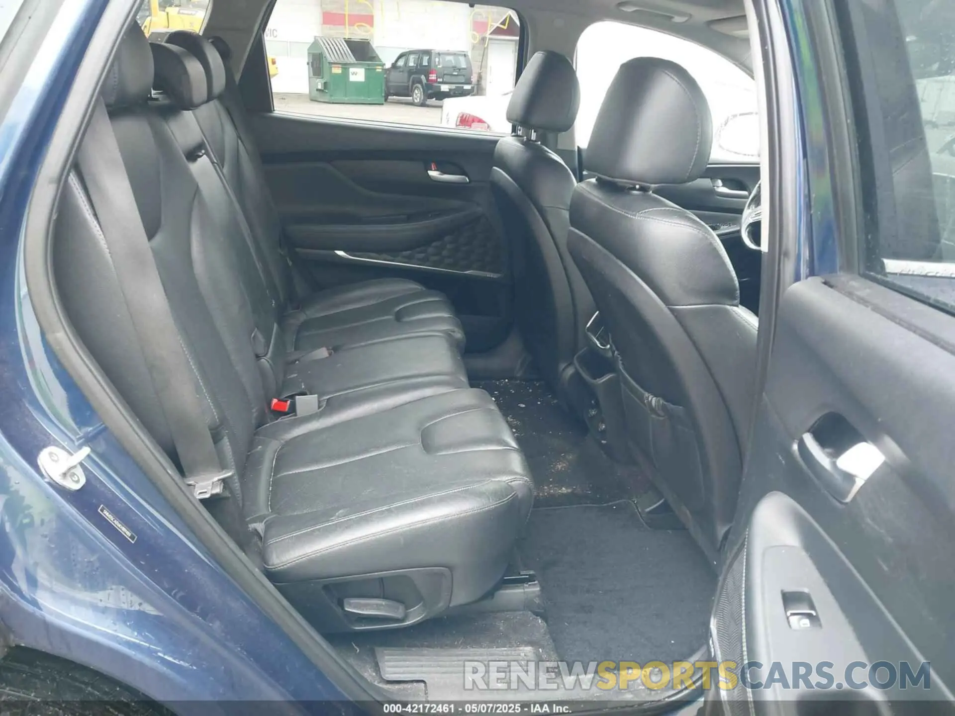 8 Photograph of a damaged car 5NMS5CAD6KH109403 HYUNDAI SANTA FE 2019