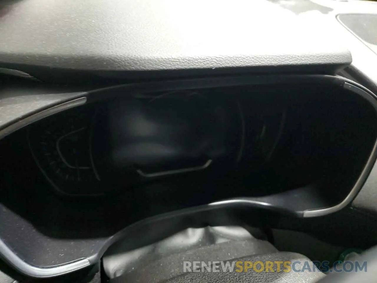 9 Photograph of a damaged car 5NMS5CAD8KH086528 HYUNDAI SANTA FE 2019