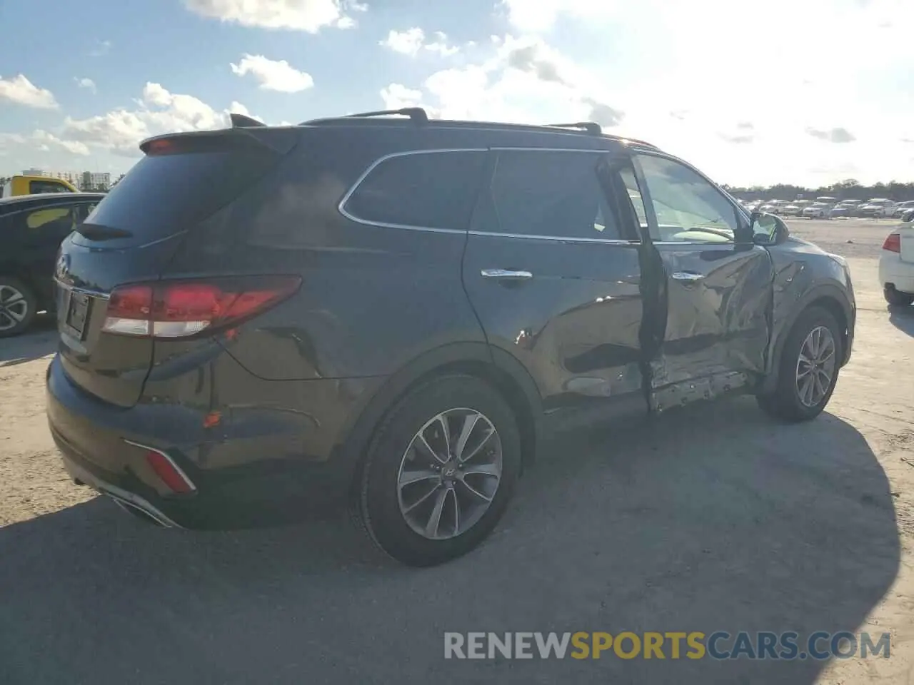 3 Photograph of a damaged car KM8SM4HF0KU302683 HYUNDAI SANTA FE 2019