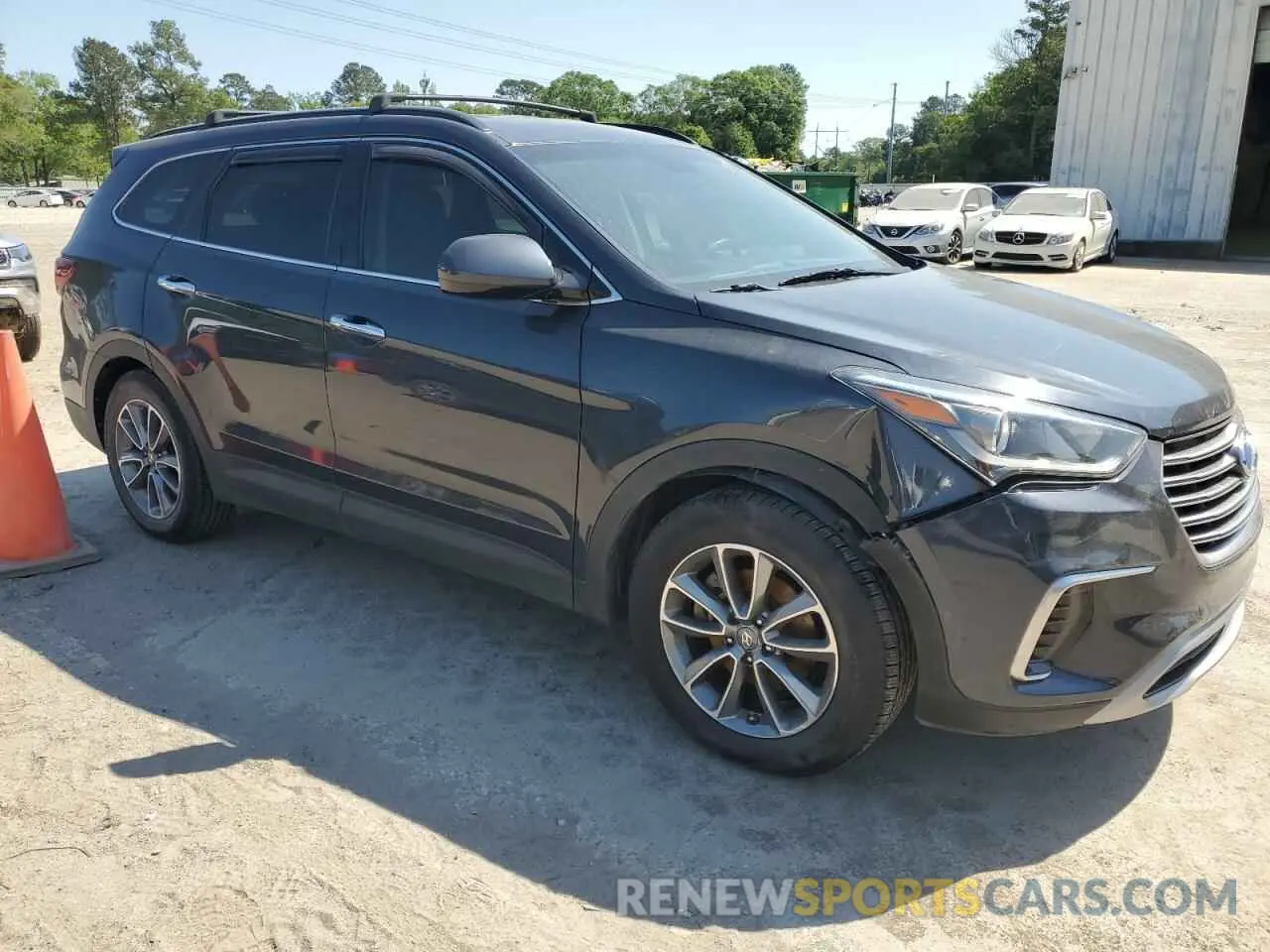 4 Photograph of a damaged car KM8SM4HF6KU300162 HYUNDAI SANTA FE 2019