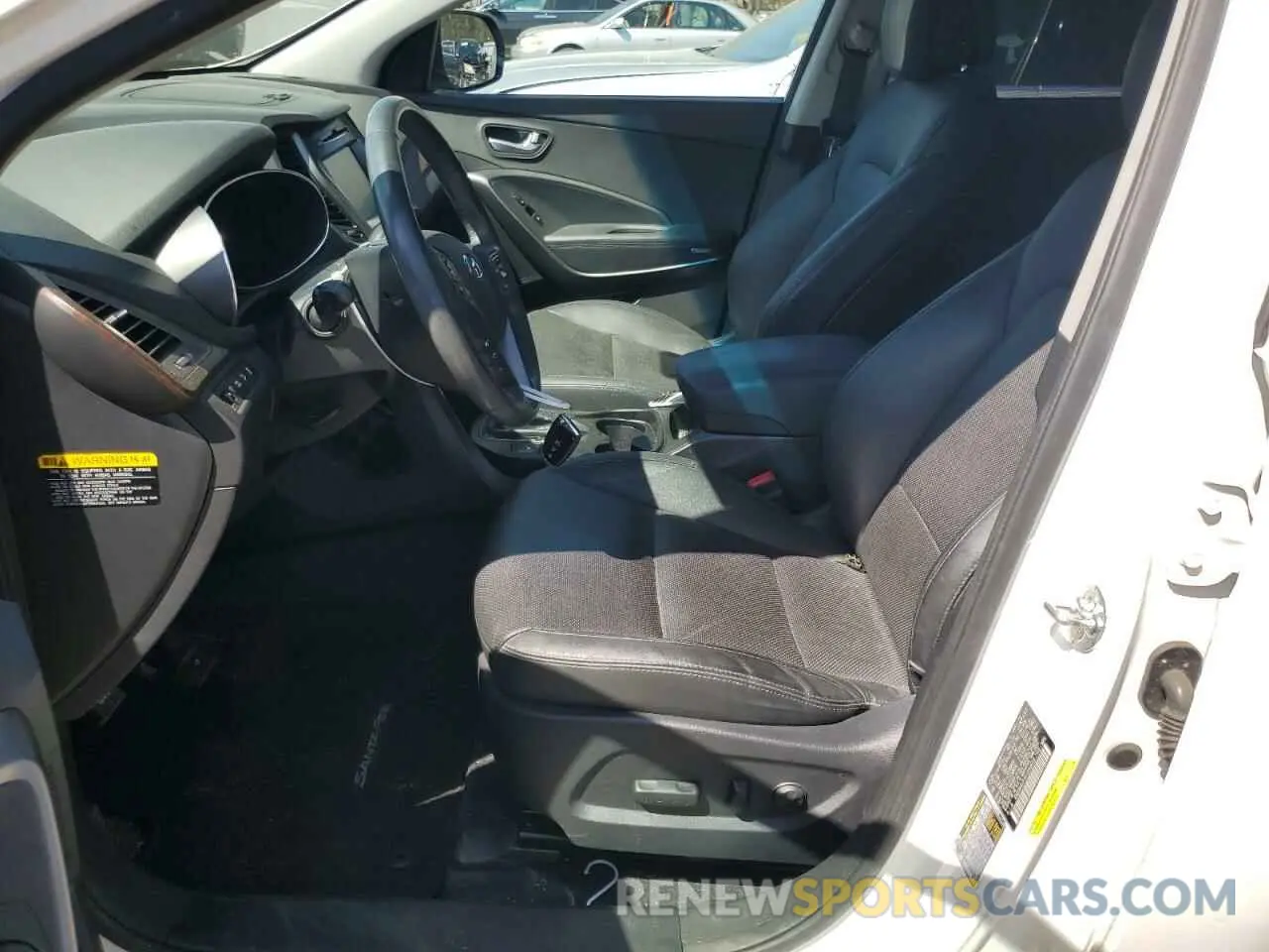 7 Photograph of a damaged car KM8SN4HF6KU298698 HYUNDAI SANTA FE 2019