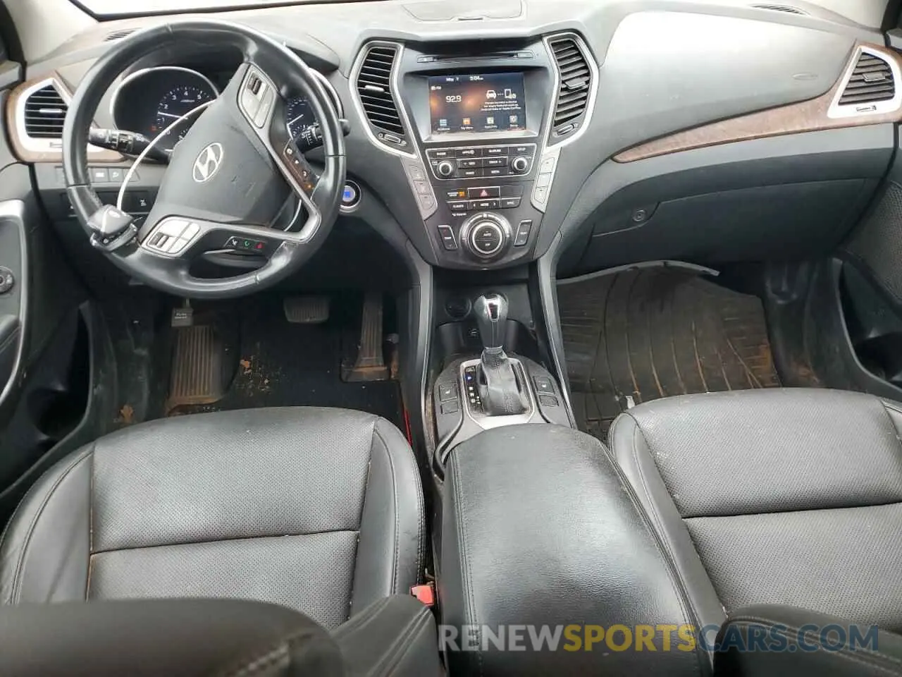 8 Photograph of a damaged car KM8SNDHF1KU307114 HYUNDAI SANTA FE 2019