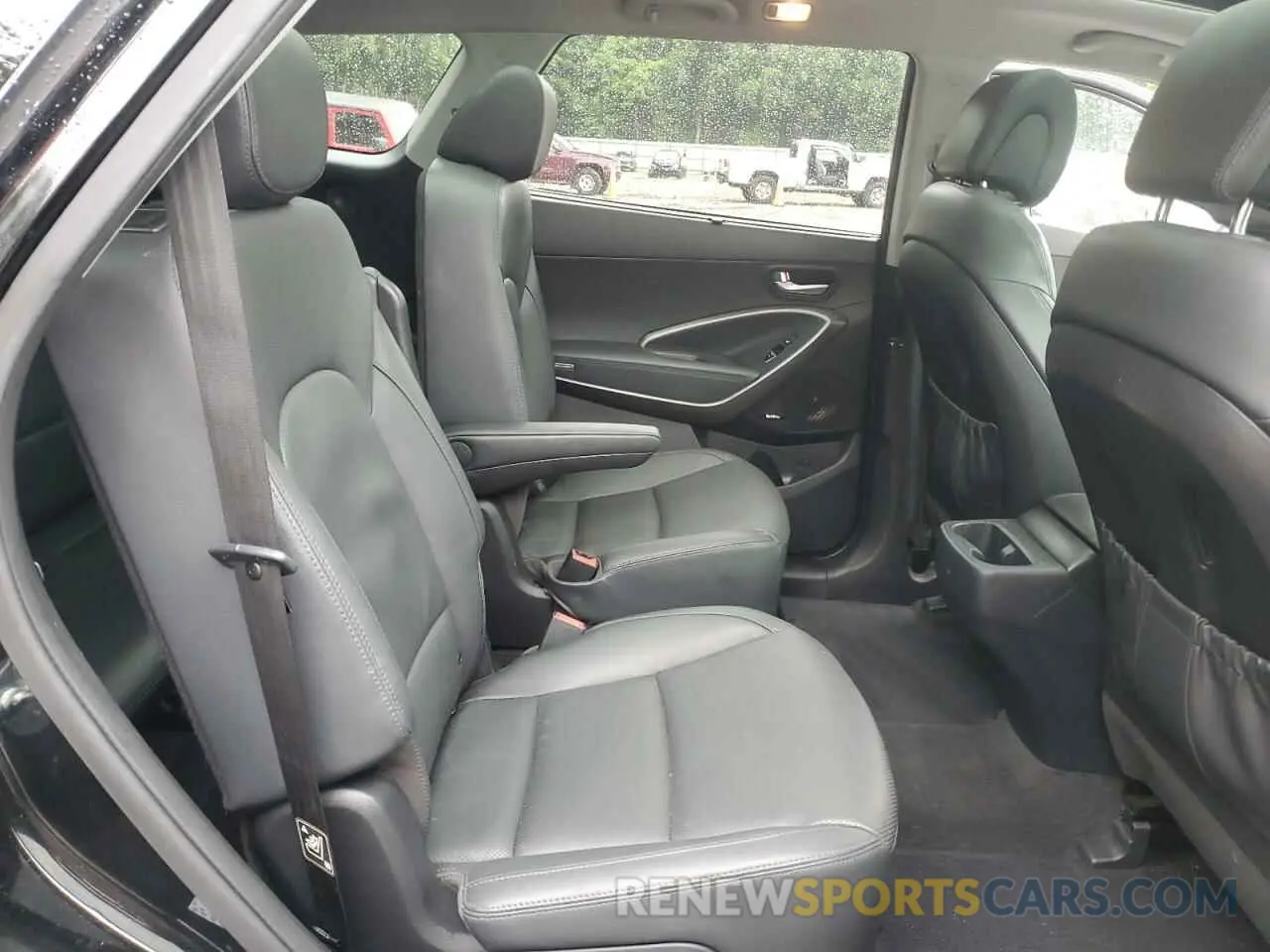 11 Photograph of a damaged car KM8SR4HF3KU309788 HYUNDAI SANTA FE 2019