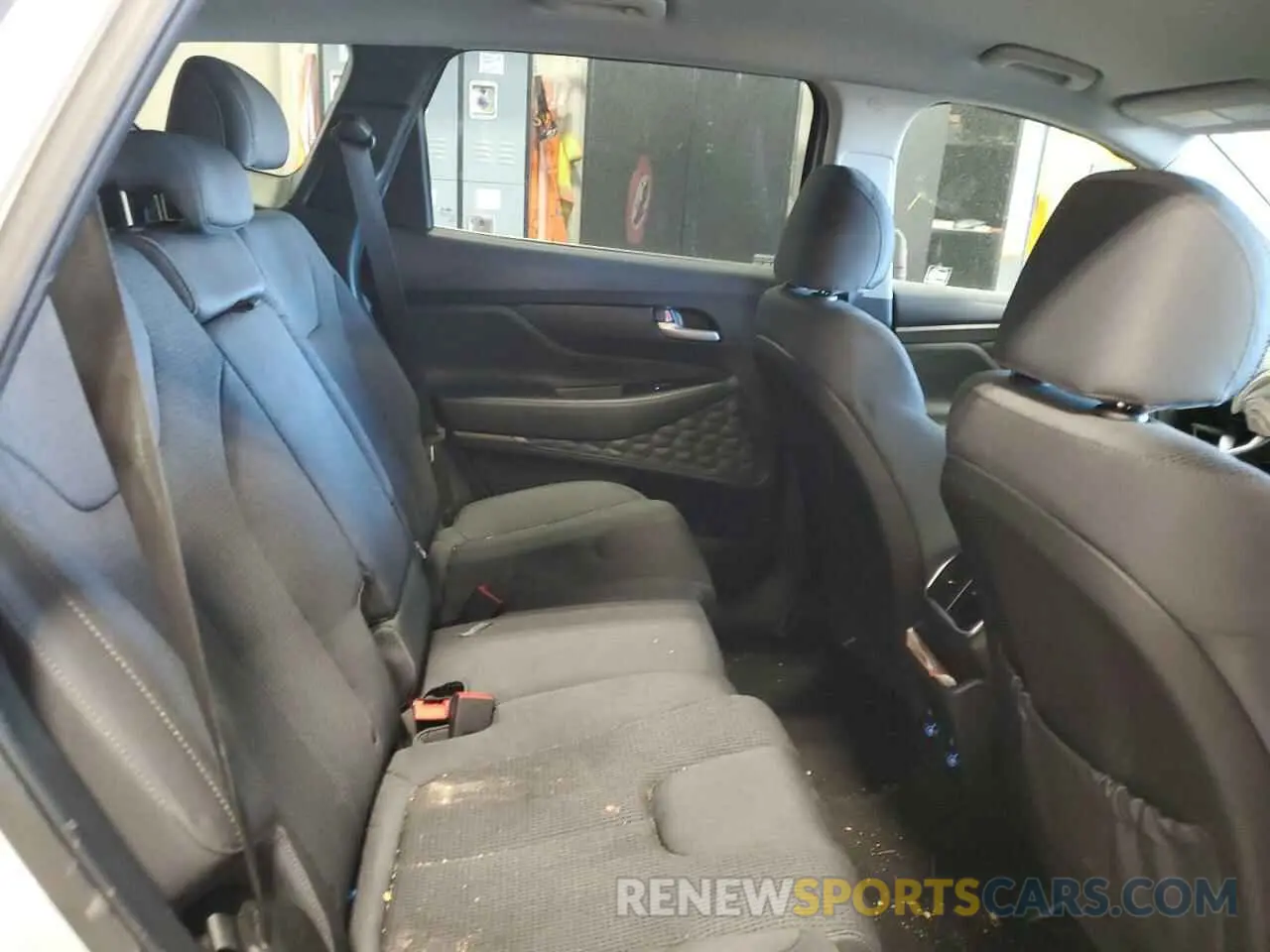 11 Photograph of a damaged car 5NMS23AD0LH142424 HYUNDAI SANTA FE 2020