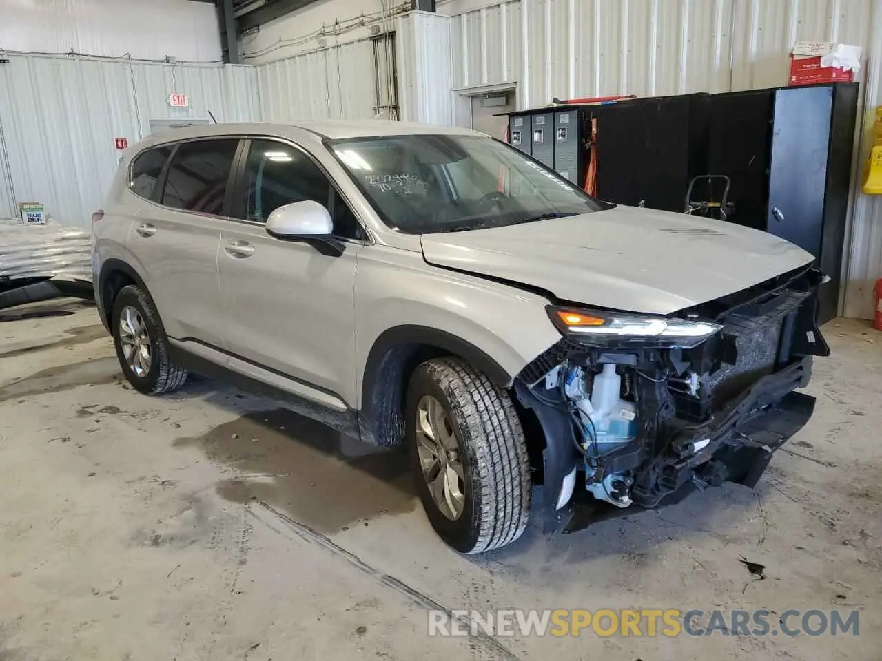 4 Photograph of a damaged car 5NMS23AD0LH142424 HYUNDAI SANTA FE 2020