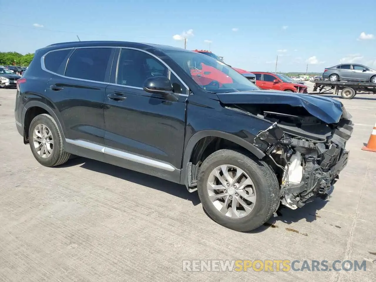 4 Photograph of a damaged car 5NMS23AD0LH160048 HYUNDAI SANTA FE 2020