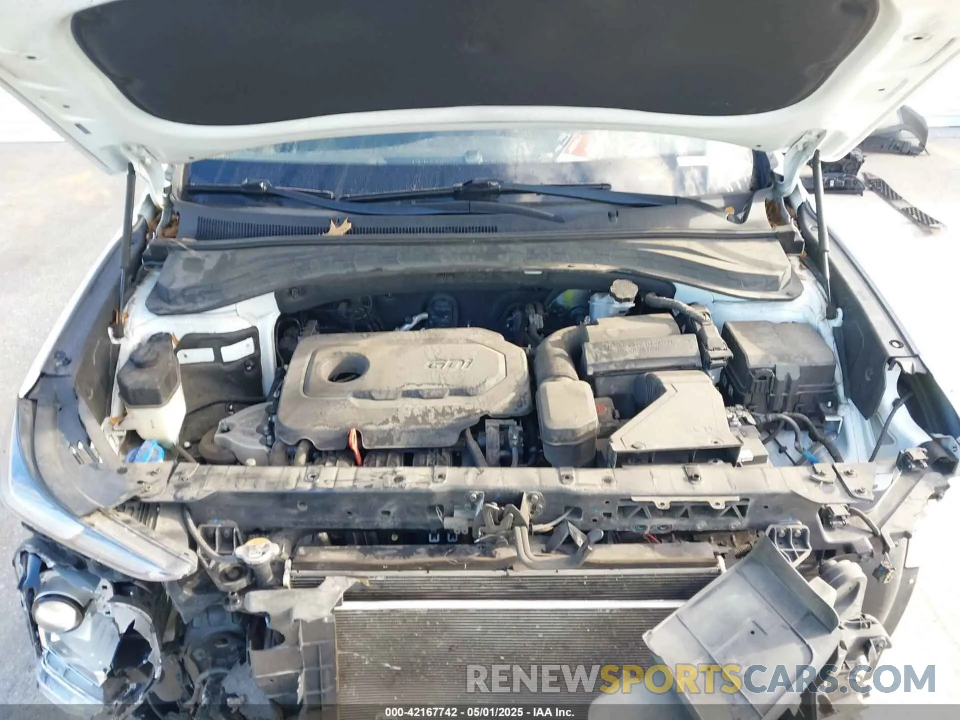 10 Photograph of a damaged car 5NMS23AD0LH221947 HYUNDAI SANTA FE 2020