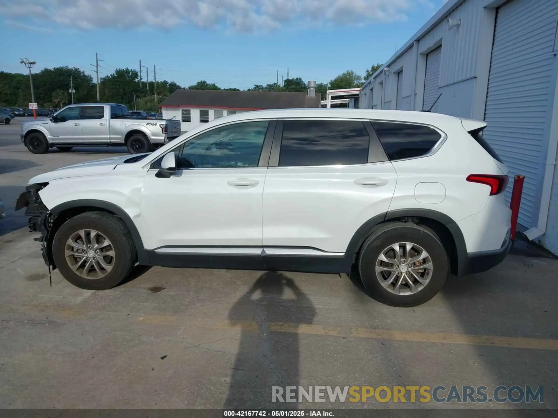 15 Photograph of a damaged car 5NMS23AD0LH221947 HYUNDAI SANTA FE 2020