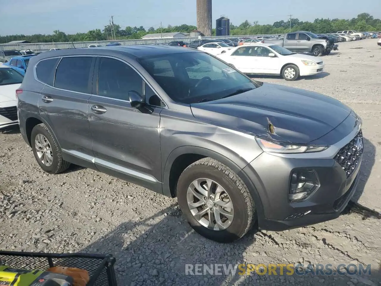 4 Photograph of a damaged car 5NMS23AD2LH146975 HYUNDAI SANTA FE 2020