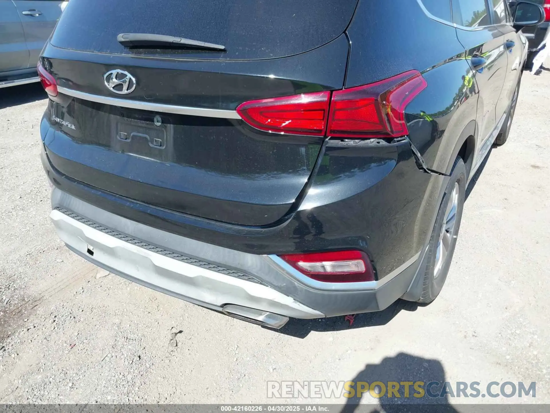 6 Photograph of a damaged car 5NMS23AD2LH160715 HYUNDAI SANTA FE 2020