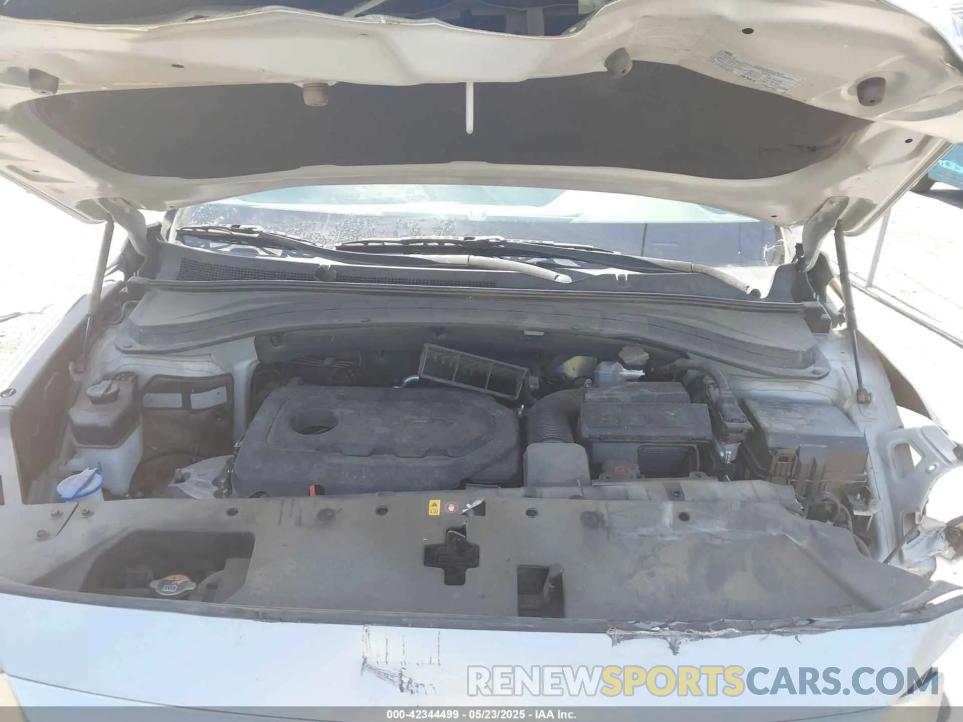 10 Photograph of a damaged car 5NMS23AD2LH220153 HYUNDAI SANTA FE 2020